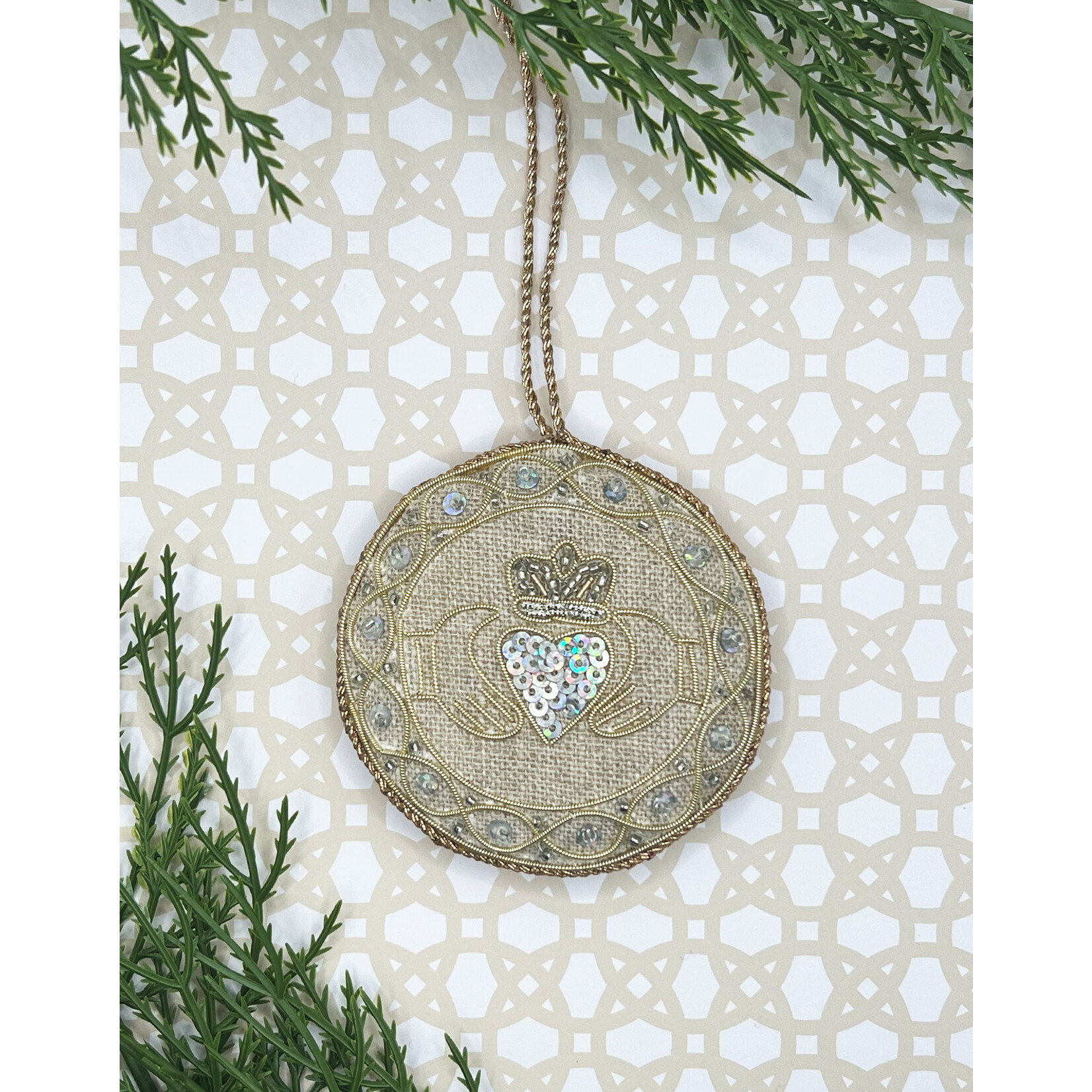 ORNAMENTS IRISH LINEN ORNAMENT - Claddagh