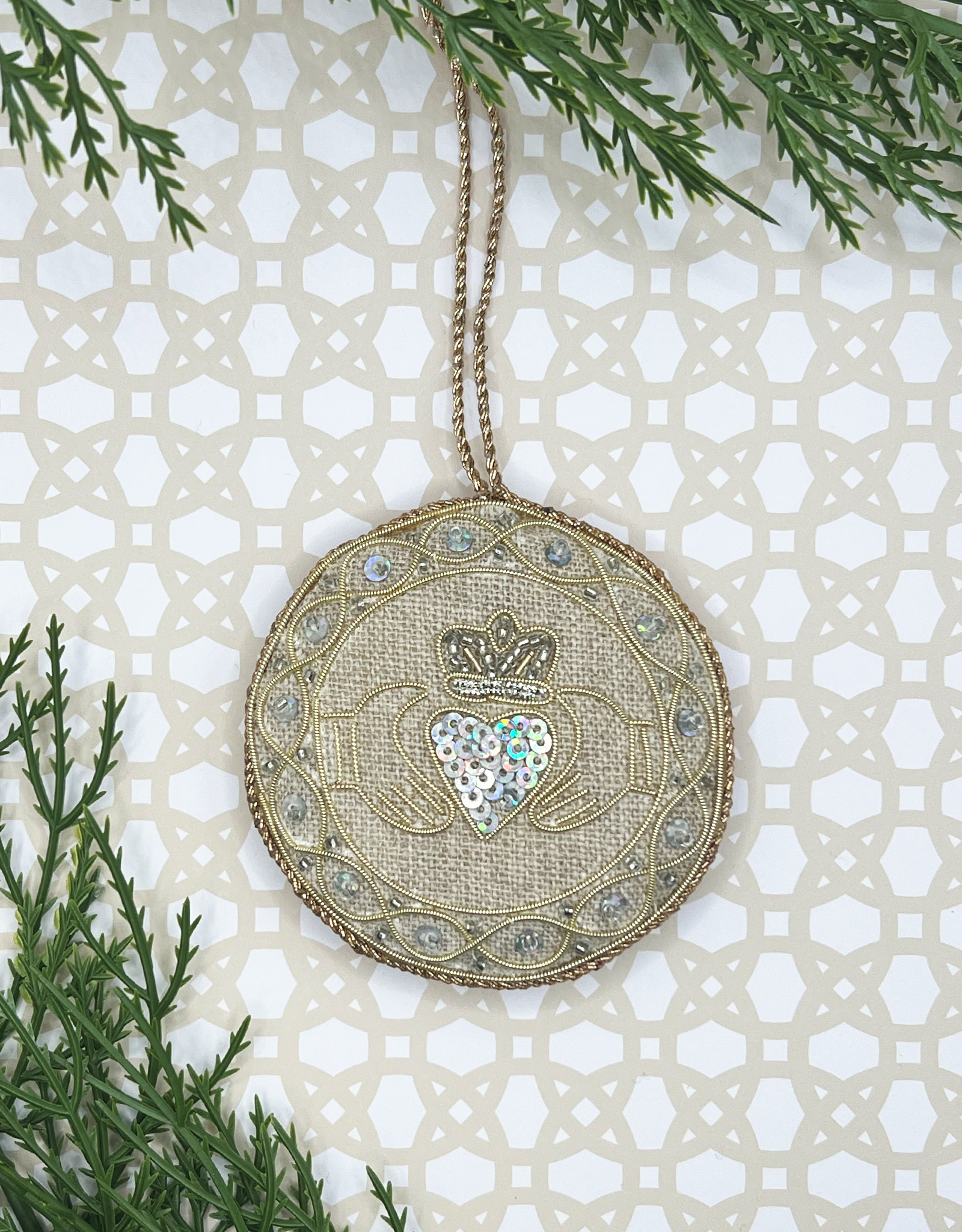 ORNAMENTS IRISH LINEN ORNAMENT - Claddagh