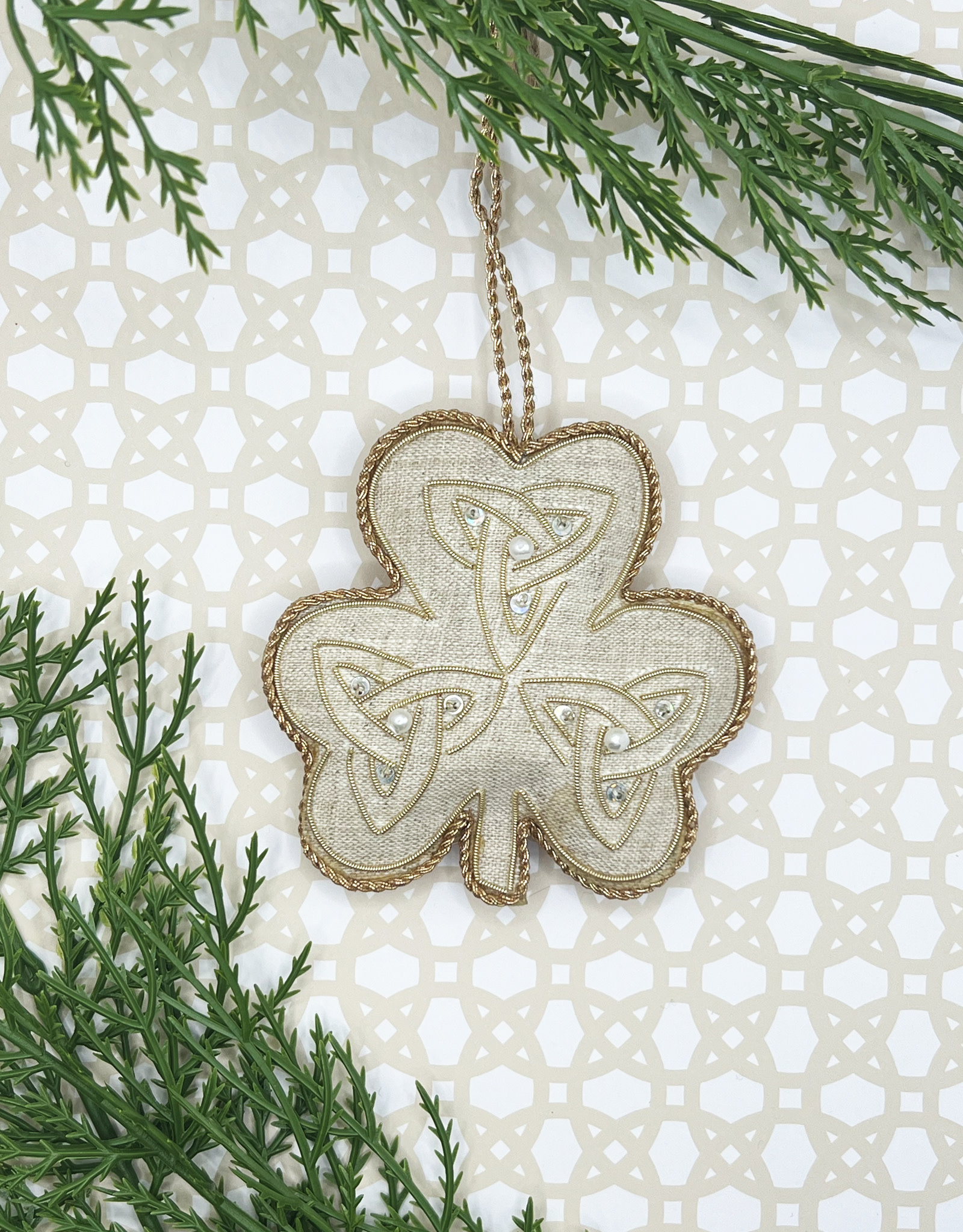ORNAMENTS IRISH LINEN ORNAMENT - Shamrock