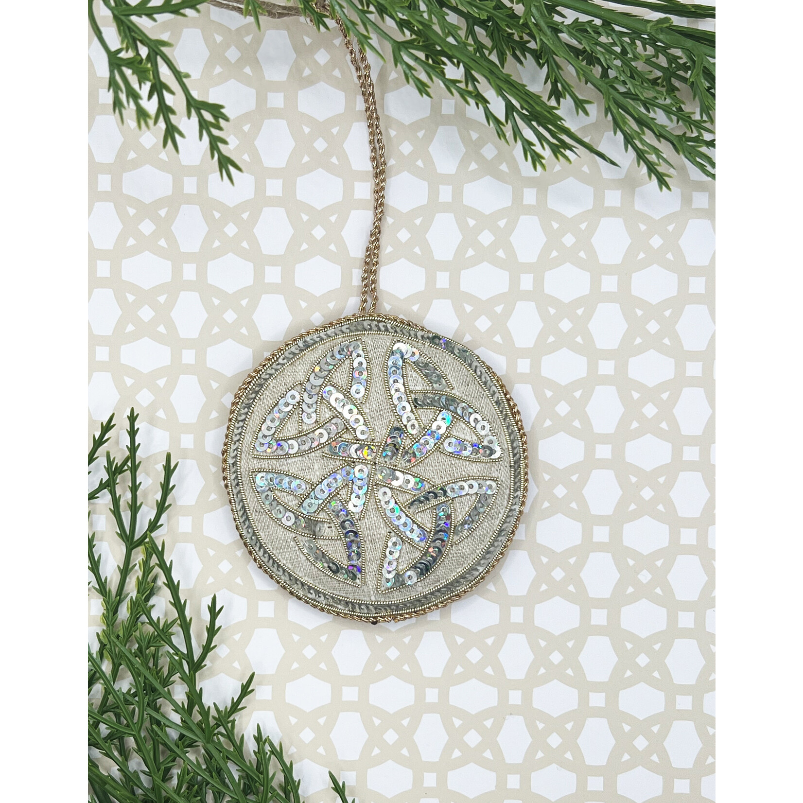 ORNAMENTS IRISH LINEN ORNAMENT - 4 Trinity Knot