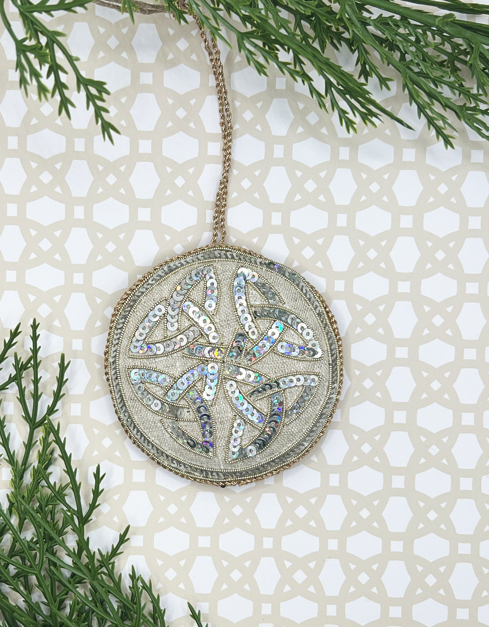 ORNAMENTS IRISH LINEN ORNAMENT - 4 Trinity Knot