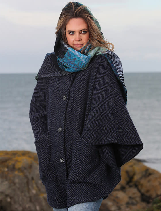 CAPES & RUANAS BRANIGAN WEAVERS TINA CAPE - Killybegs Indigo