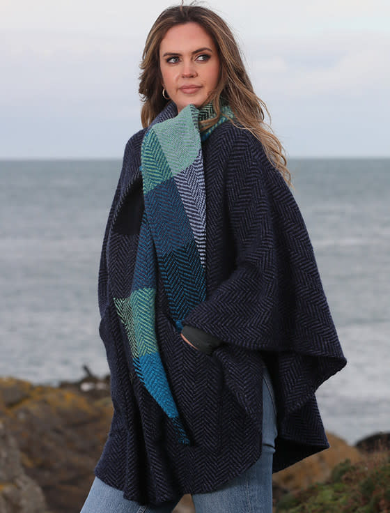 CAPES & RUANAS BRANIGAN WEAVERS TINA CAPE - Killybegs Indigo