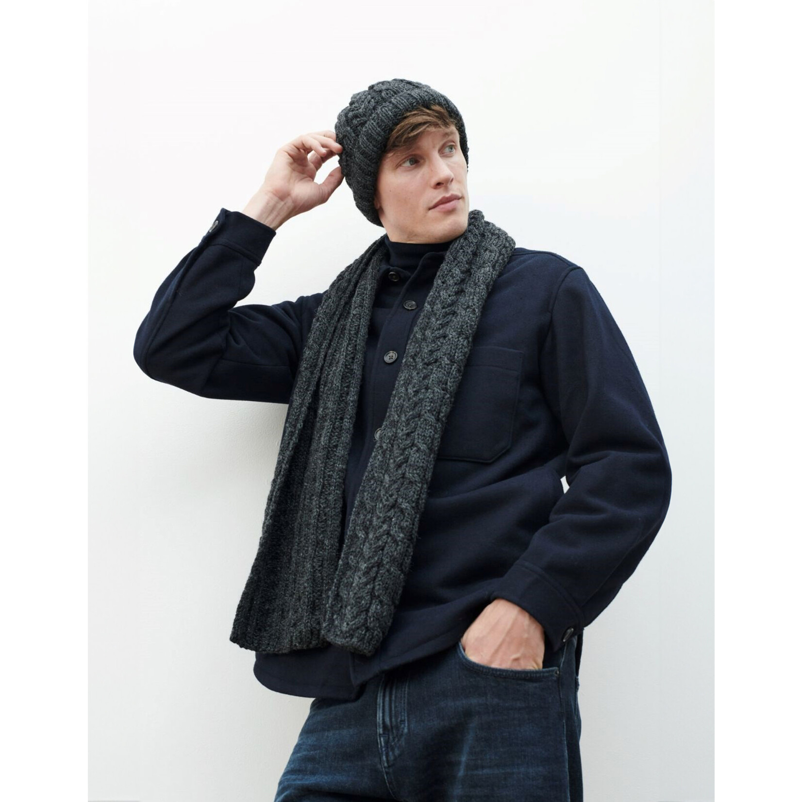 ACCESSORIES ARAN CABLE HAT