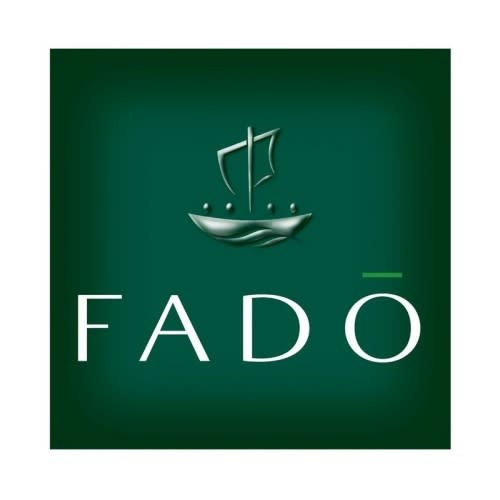 RINGS FADO 10K LADIES CLADDAGH w. TRINITY CUFFS
