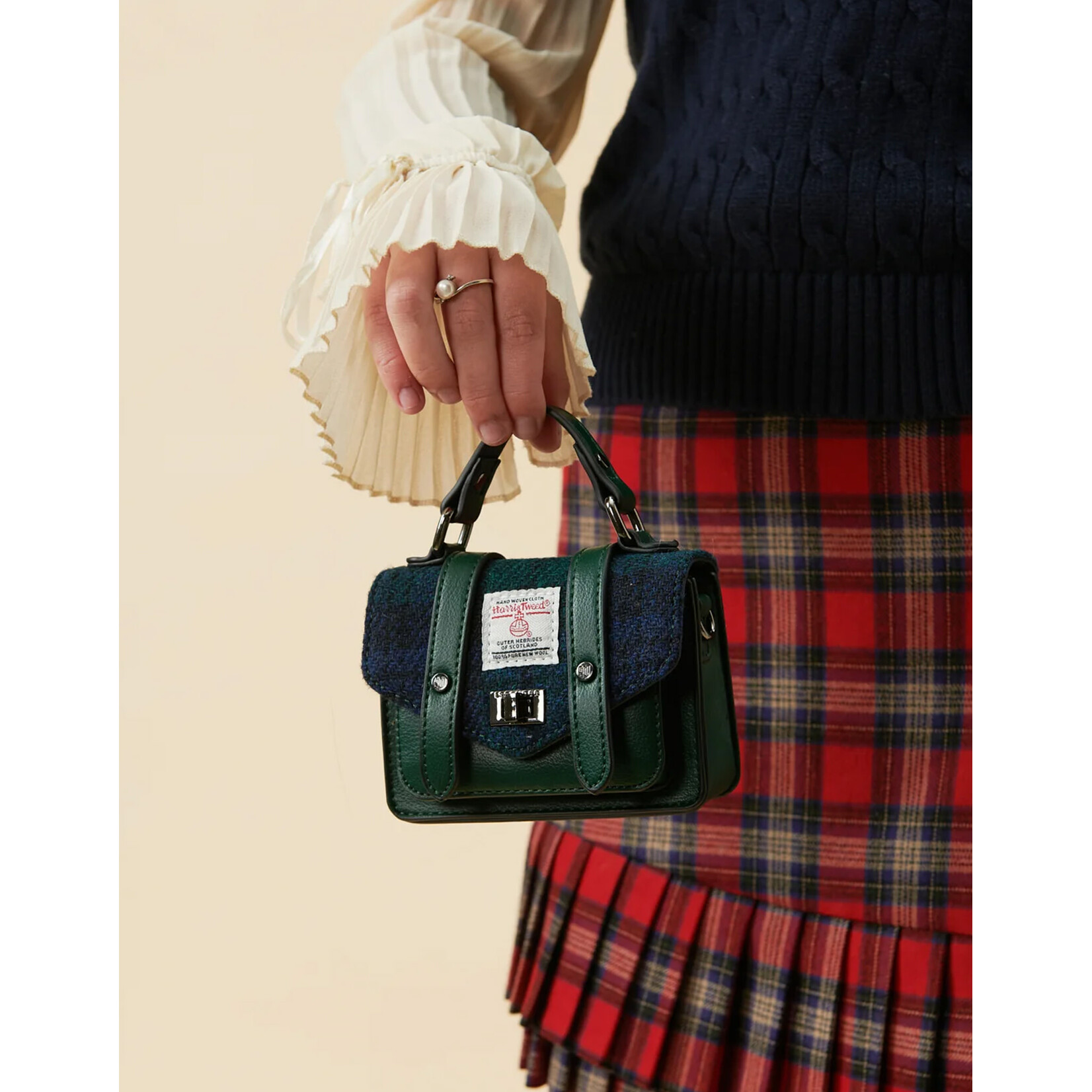 ACCESSORIES ISLANDER WEE SATCHEL w HARRIS TWEED Black Watch