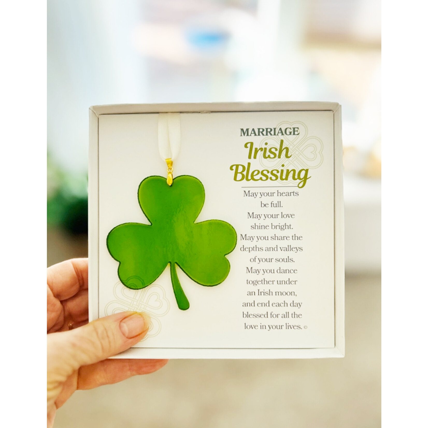 DECOR STAINED GLASS SHAMROCK - Irish Marriage