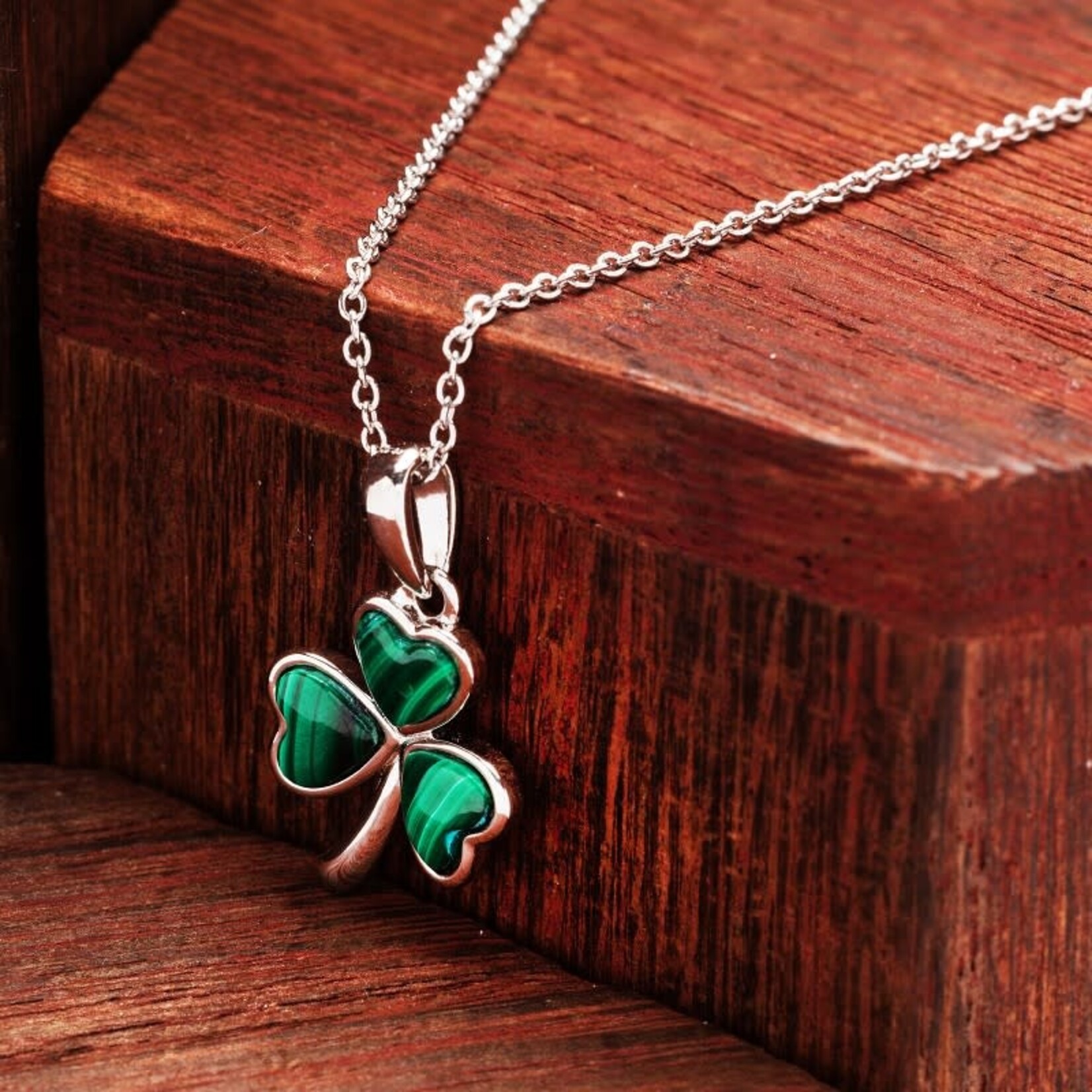 PENDANTS & NECKLACES SHANORE STERLING & MALACHITE SHAMROCK PENDANT