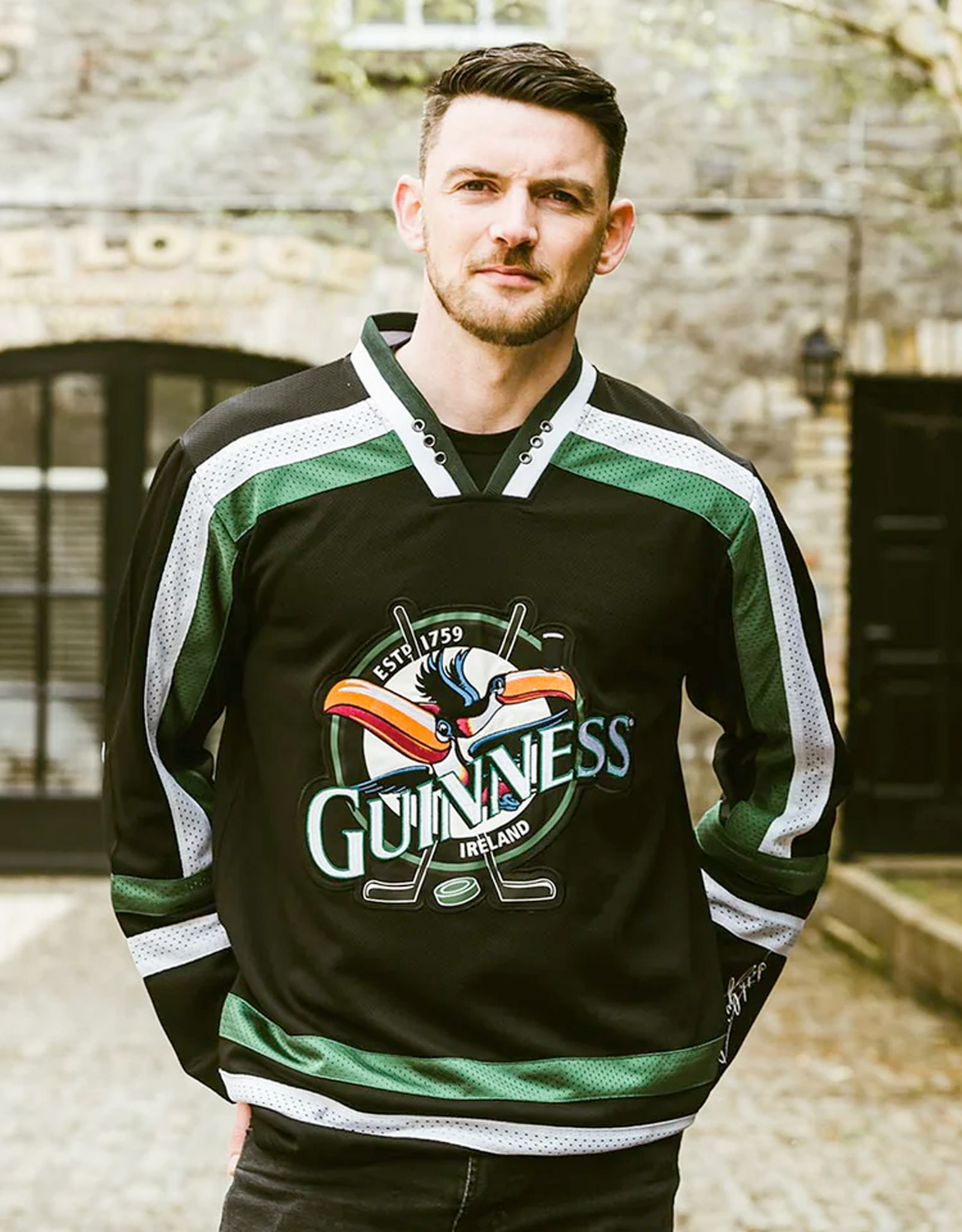 SPORTSWEAR GUINNESS BLK & GRN TOUCAN HOCKEY JERSEY