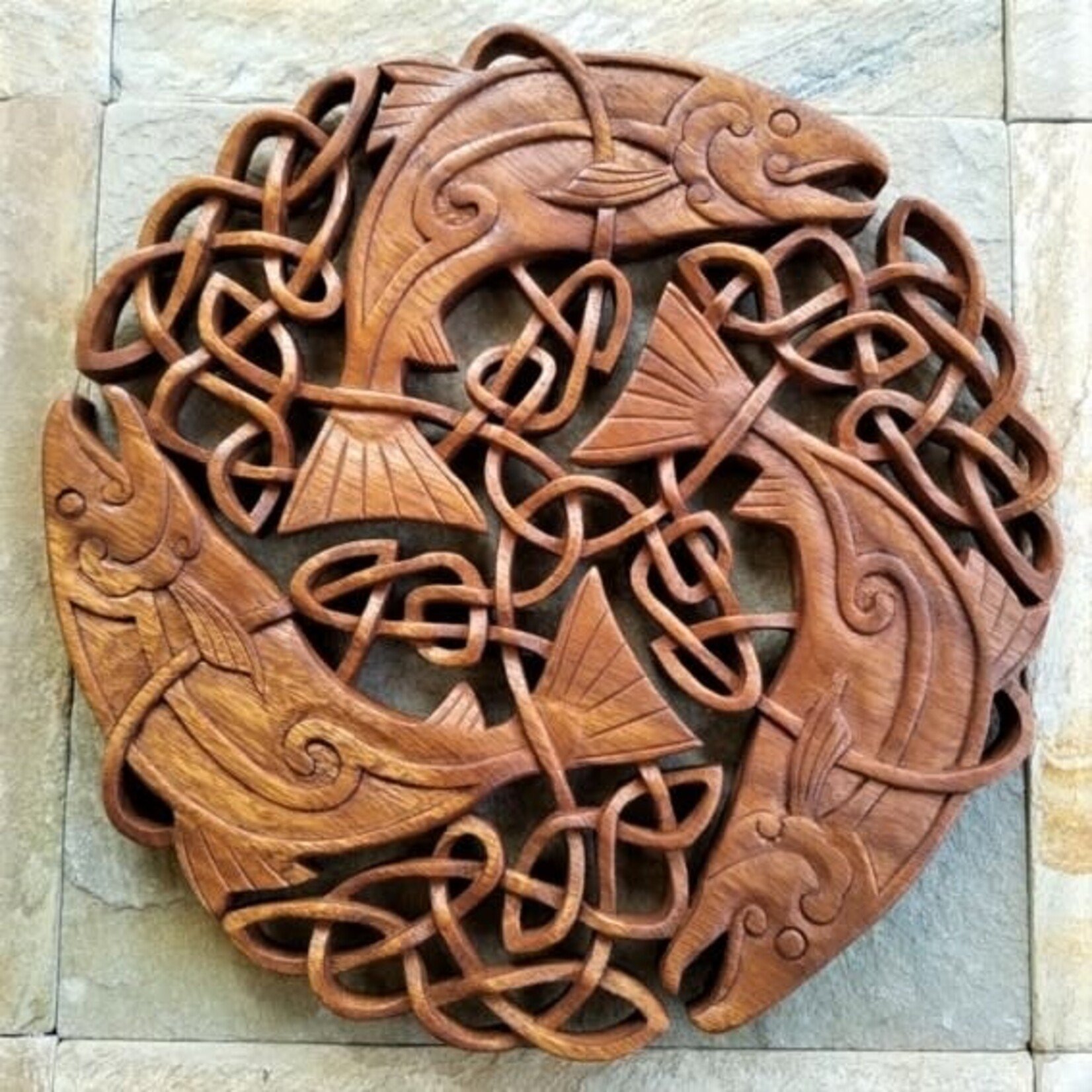 PLAQUES & GIFTS CELTIC WOOD CARVING - Salmon of Knowledge