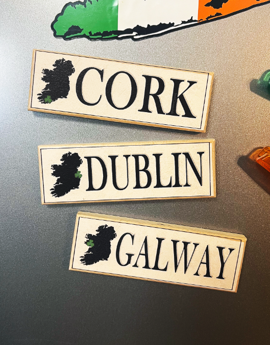 DECOR IRELAND COUNTY SHAMROCK WOODEN MAGNET