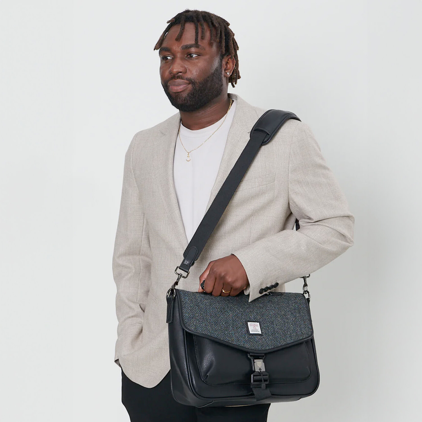 ACCESSORIES ISLANDER LAPTOP BAG w HARRIS TWEED Black Grey Herringbone