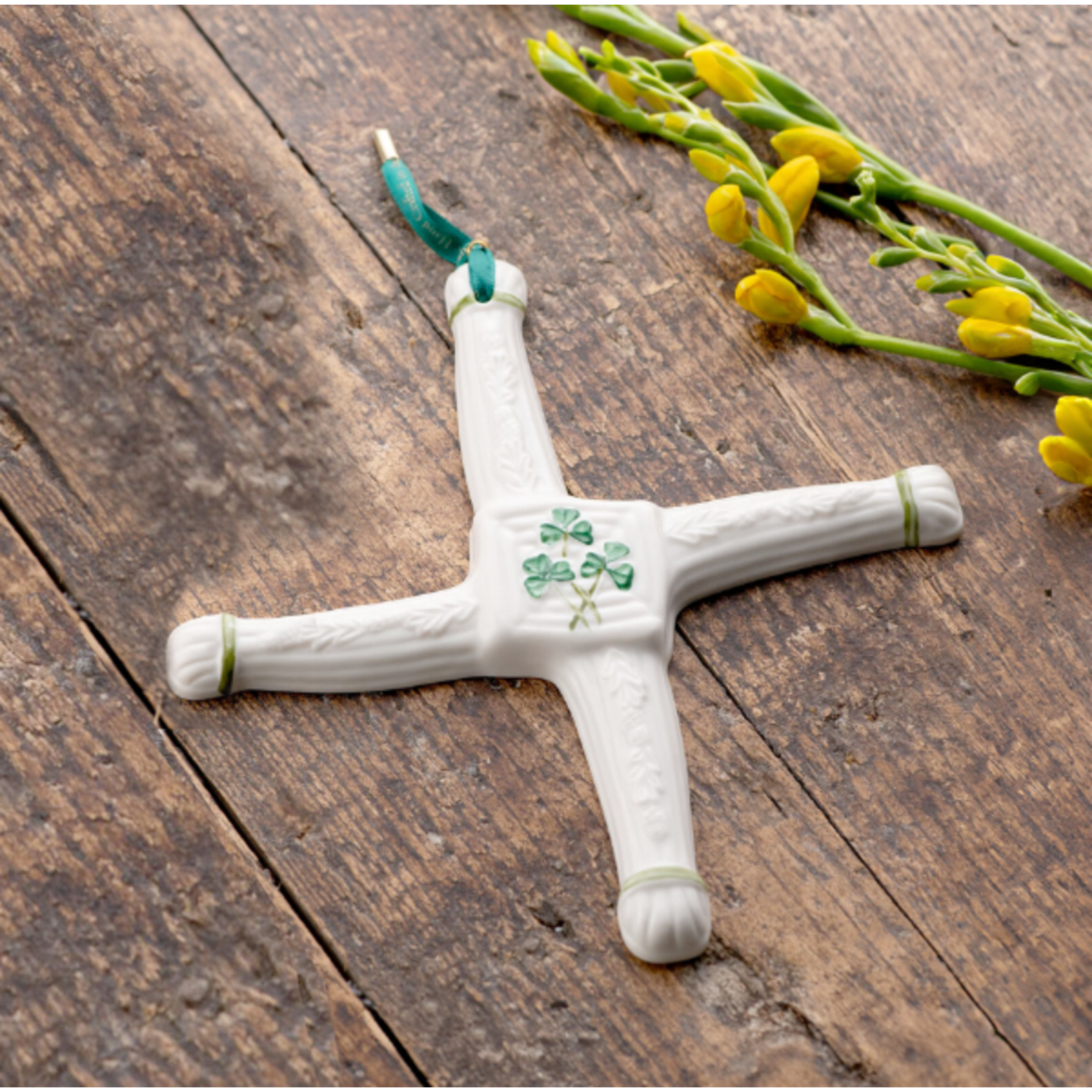 RELIGIOUS BELLEEK ST. BRIGID'S CROSS