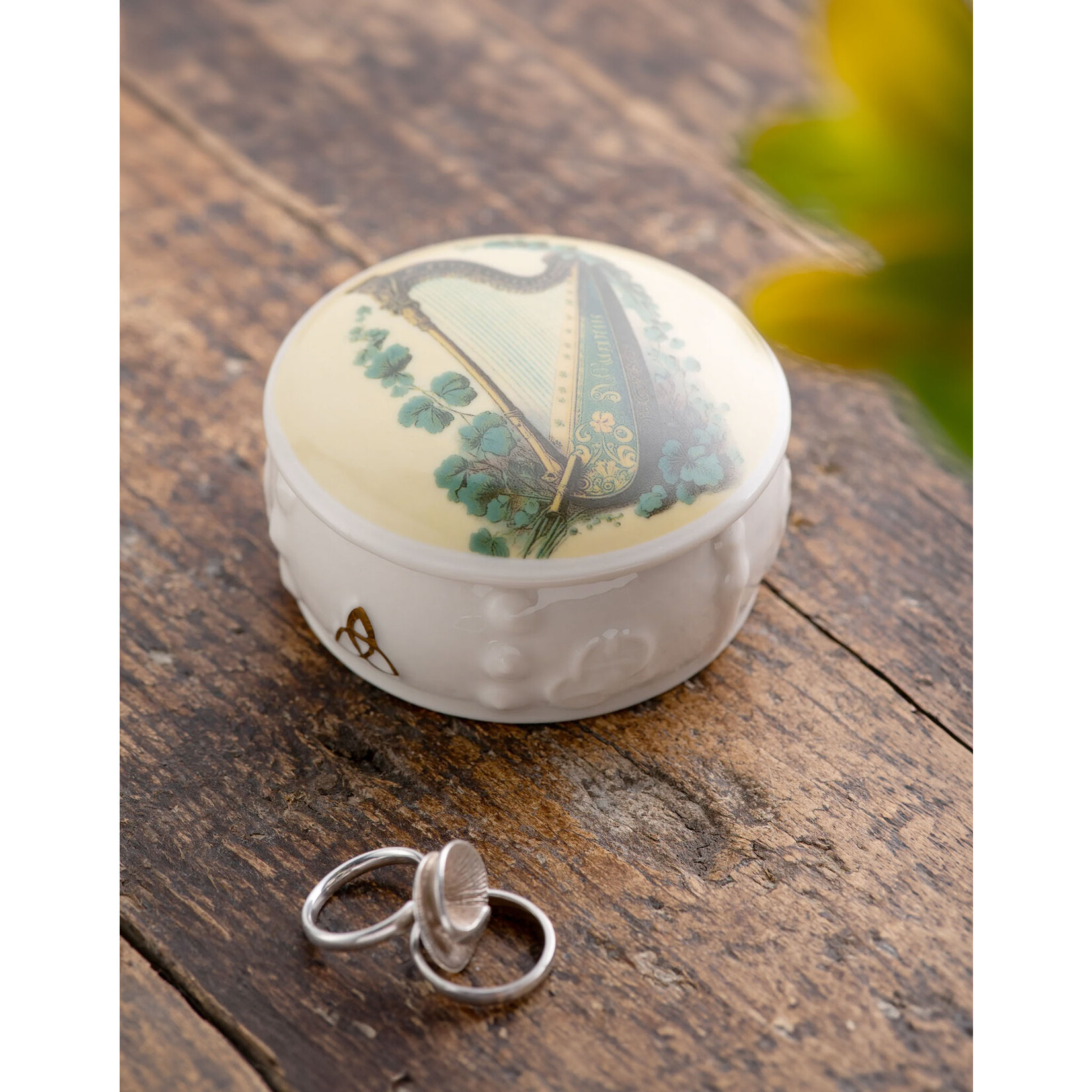 GIFTWARE BELLEEK IRISH HARP TRINKET BOX
