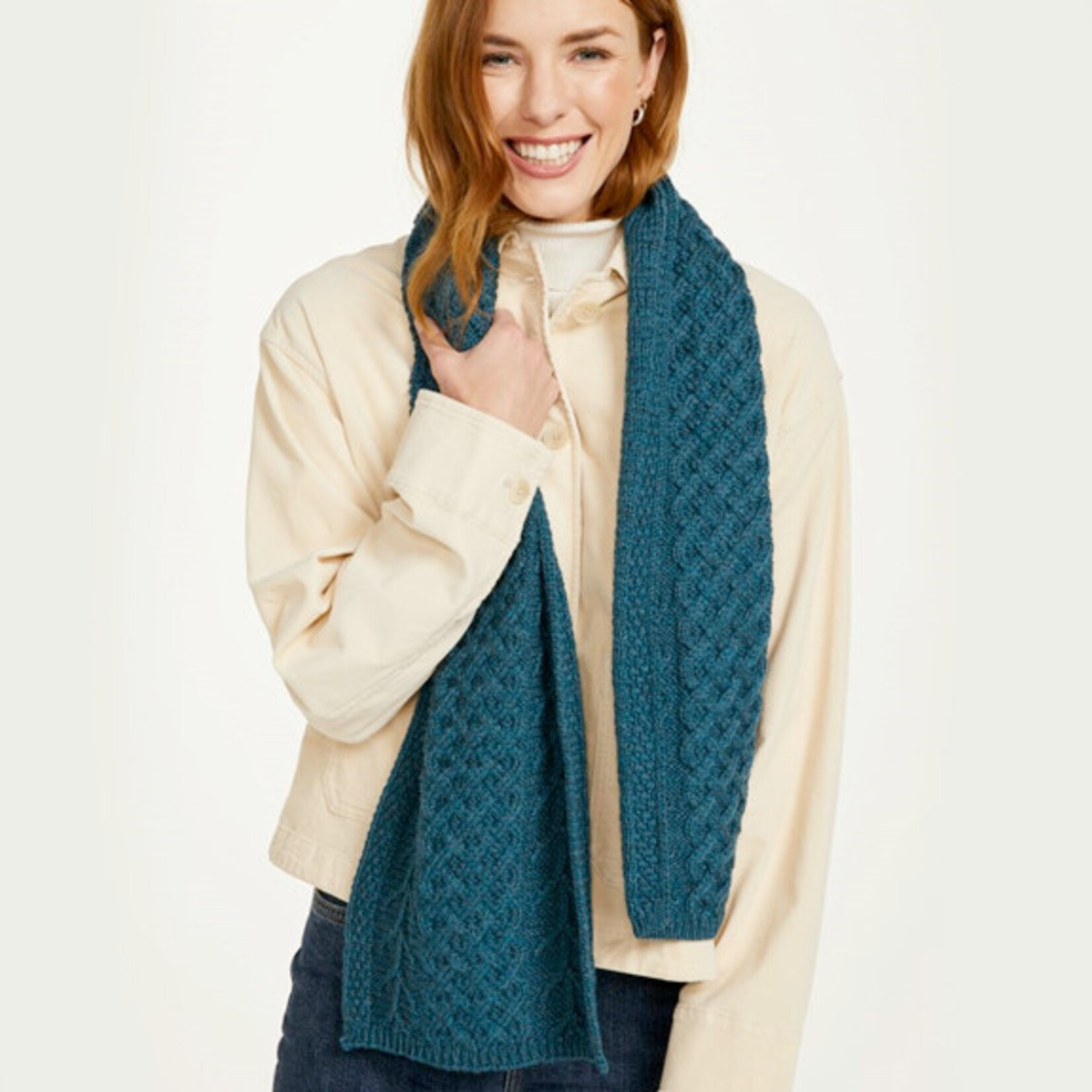 ACCESSORIES ARAN KNIT TREE of LIFE SCARF