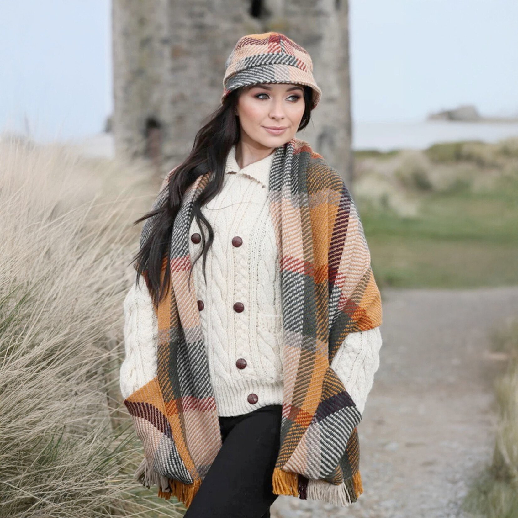 CAPES & RUANAS BRANIGAN WEAVERS POCKETSTOLE - Galway Sage