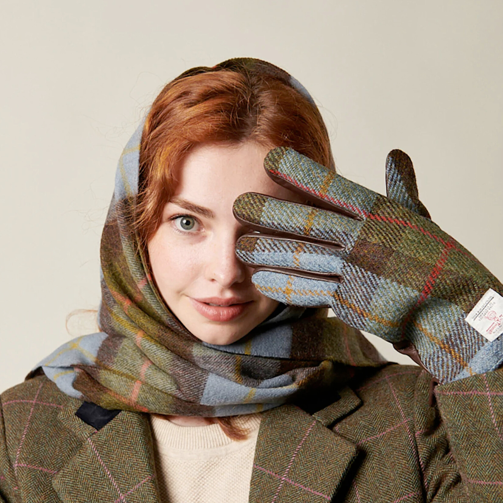 ACCESSORIES ISLANDER LADIES GLOVES w HARRIS TWEED