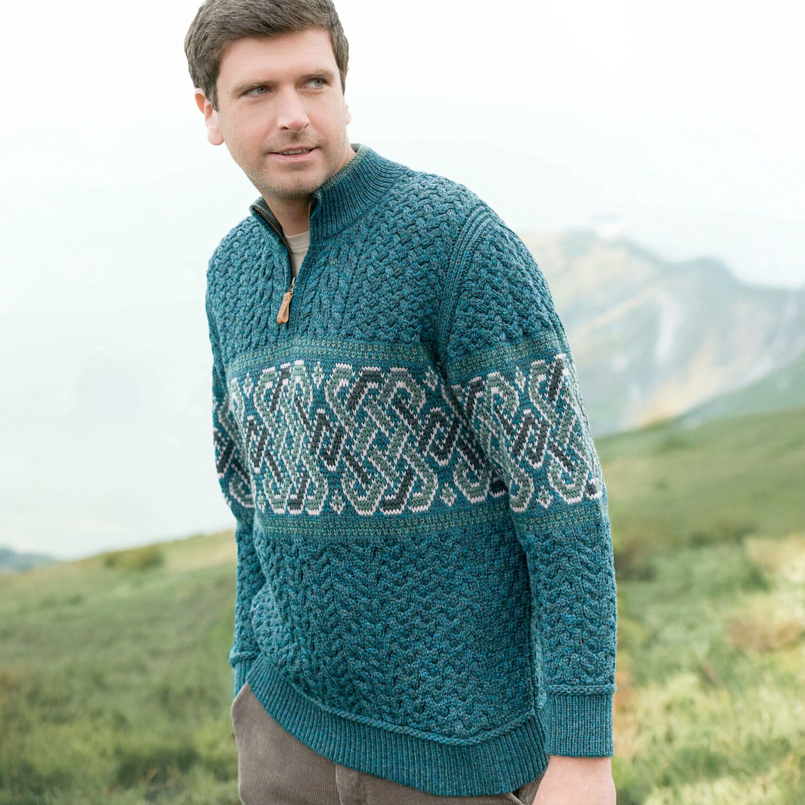 SWEATERS NEWGRANGE JACQUARD DESIGN SWEATER - Peacock