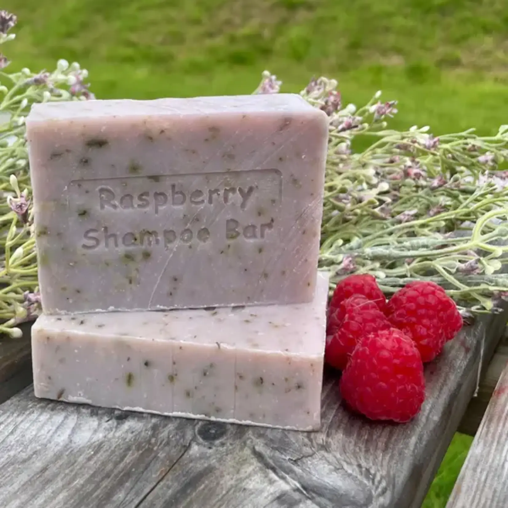 FRAGRANCES HIGHLAND SOAP CO. NATURAL SHAMPOO BAR (140g)