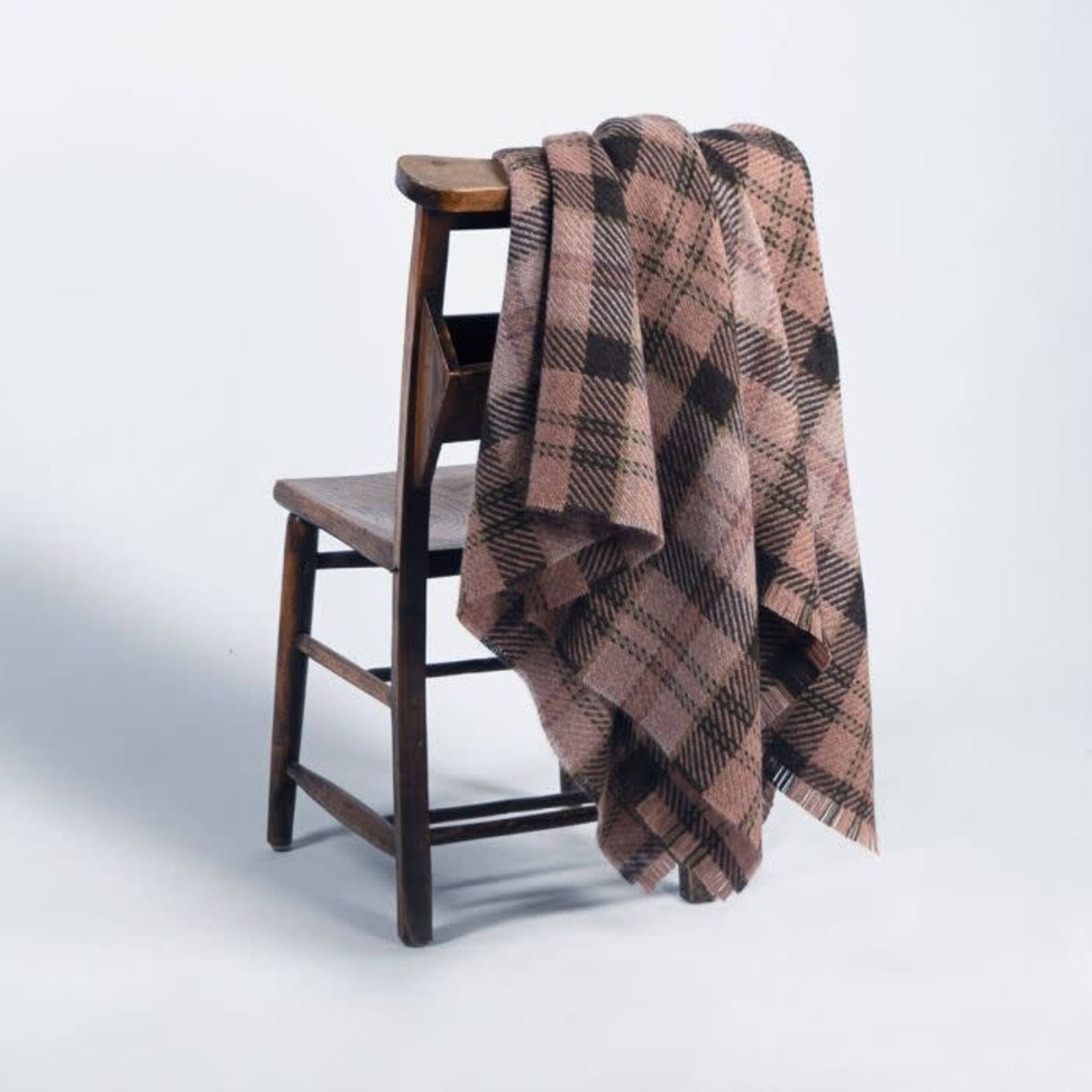 TAPESTRIES, THROWS, ETC. BRACKEN BRITISH WOOL BLANKET - Lochaber Blush