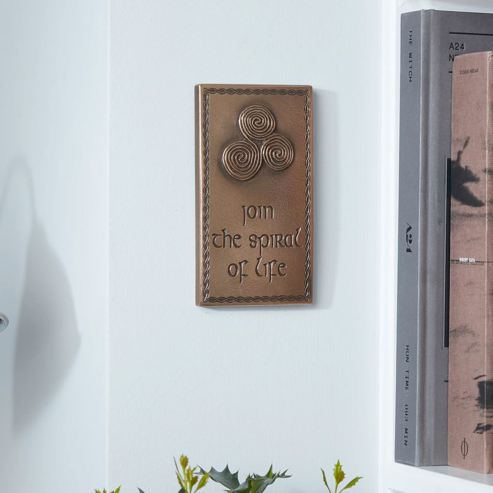 PLAQUES & GIFTS WILD GOOSE BRONZE - Triple Spiral