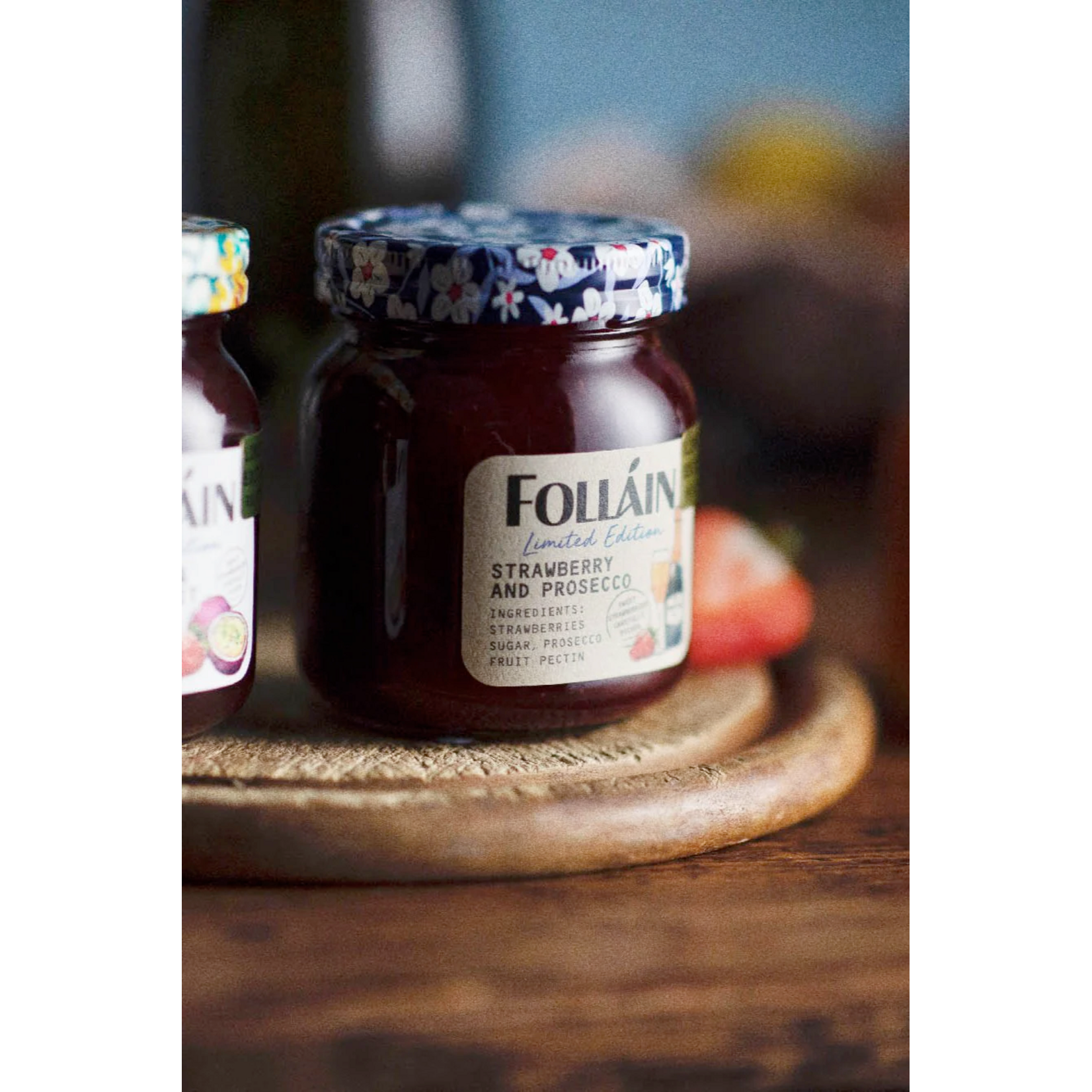 JAMS & SAUCES FOLLAIN JAM - Strawberry & Prosecco
