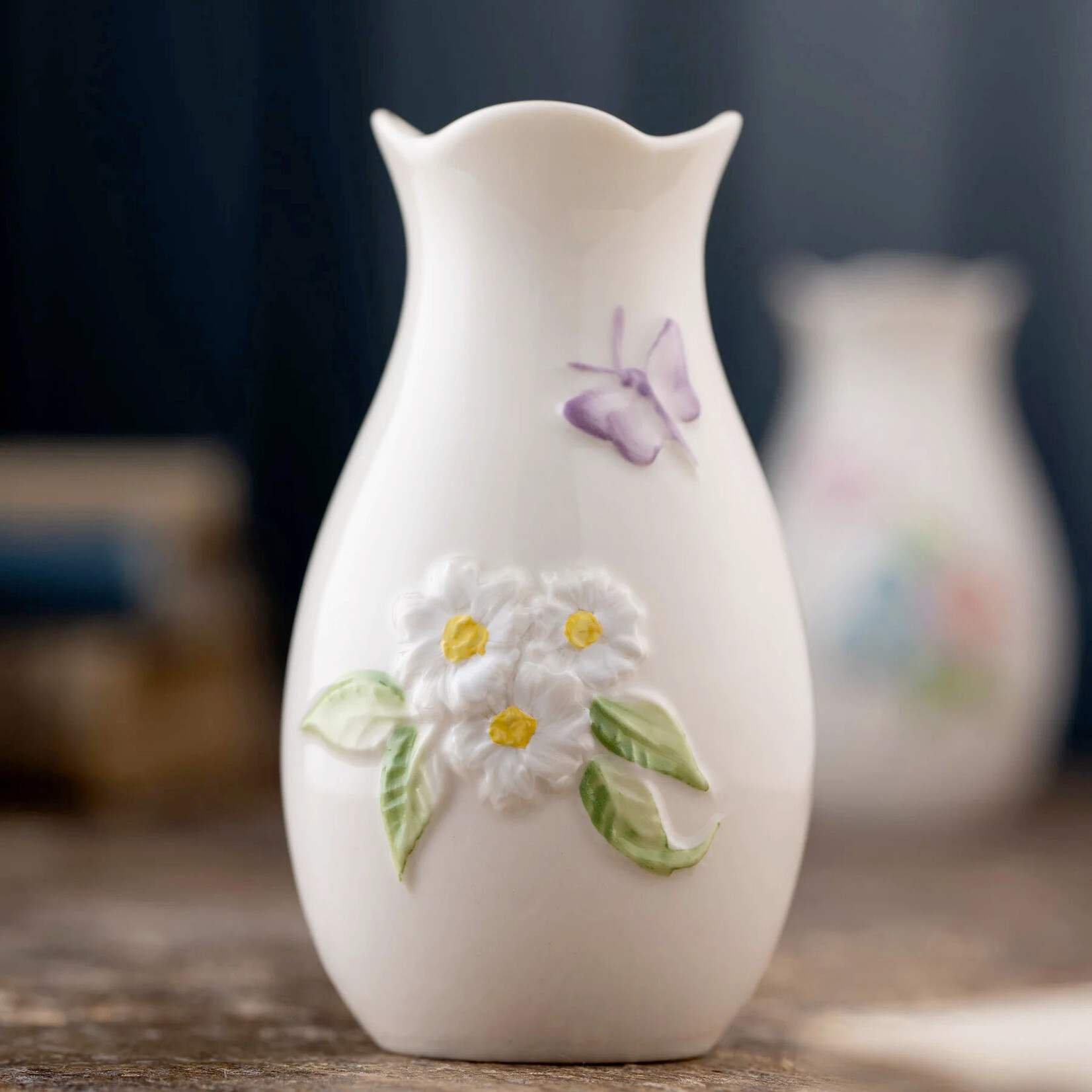 VASES & BOWLS BELLEEK CLASSIC DAISY MINI VASE