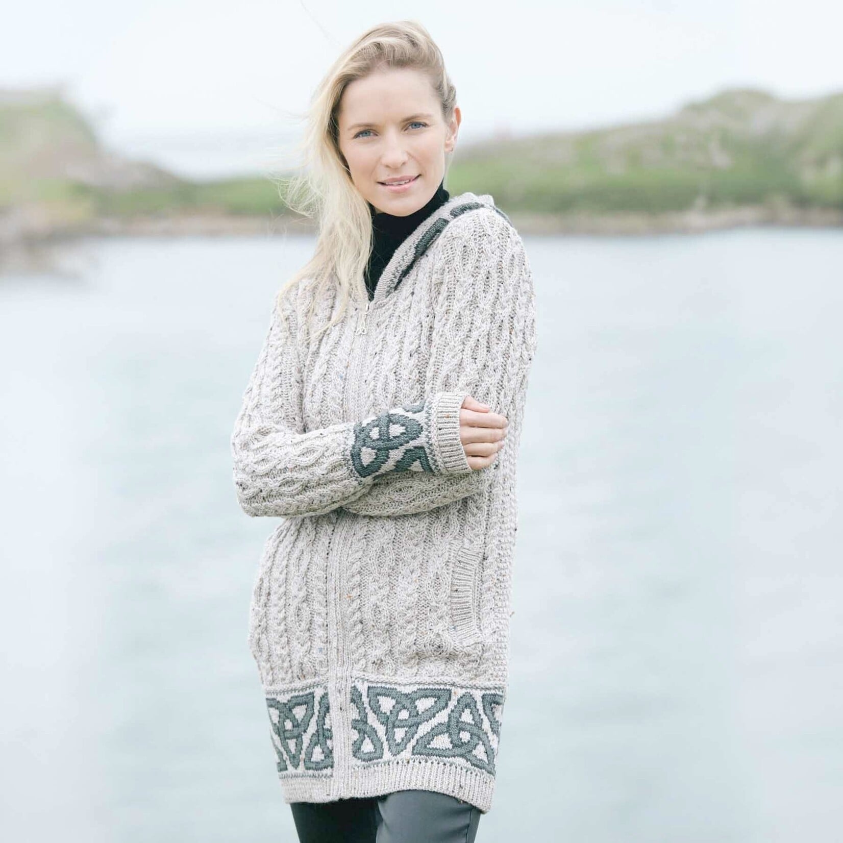 SWEATERS ST. BRIGID CELTIC JACQUARD HOODED COAT - Oatmeal