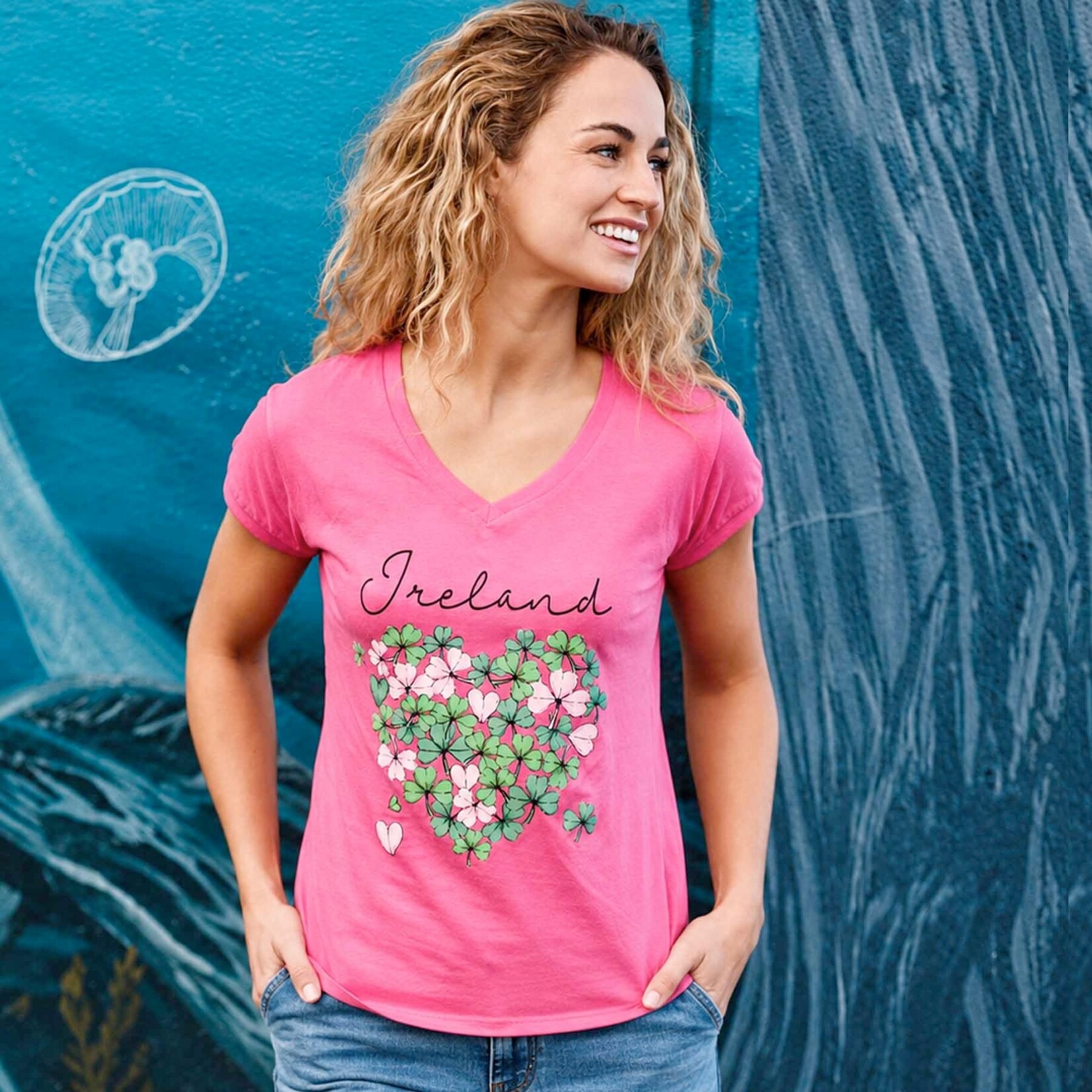SHIRTS LADIES TEE CERISE w SHAMROCKS HEART