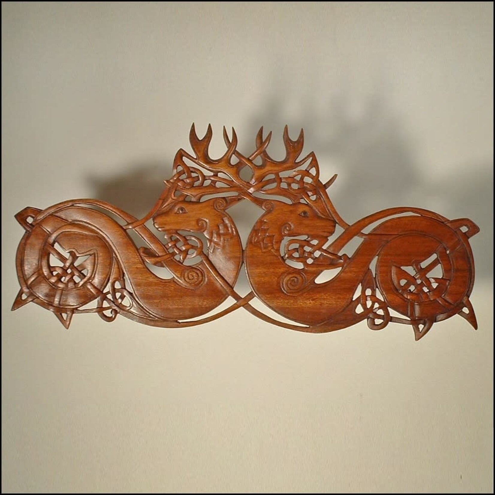 DECOR CELTIC WOOD CARVING - Double Stag