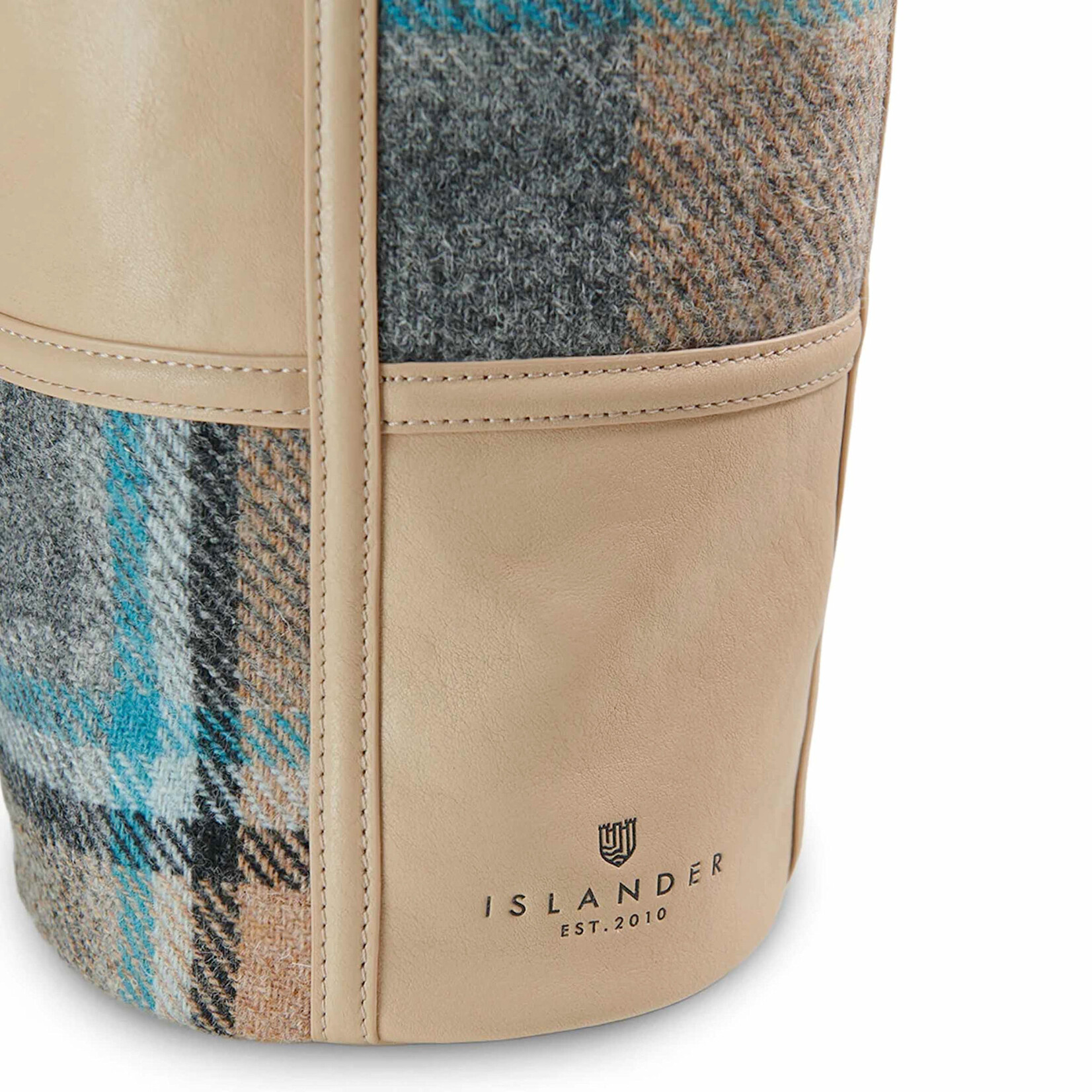 ACCESSORIES ISLANDER ORLAGH BUCKET TOTE w HARRIS TWEED Islander Check