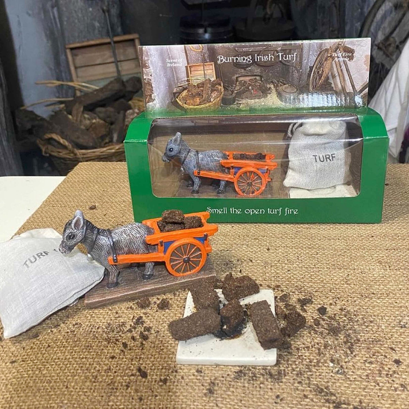 DECOR IRISH TURF CRAFTS - INCENSE BURNER DONKEY CART SET