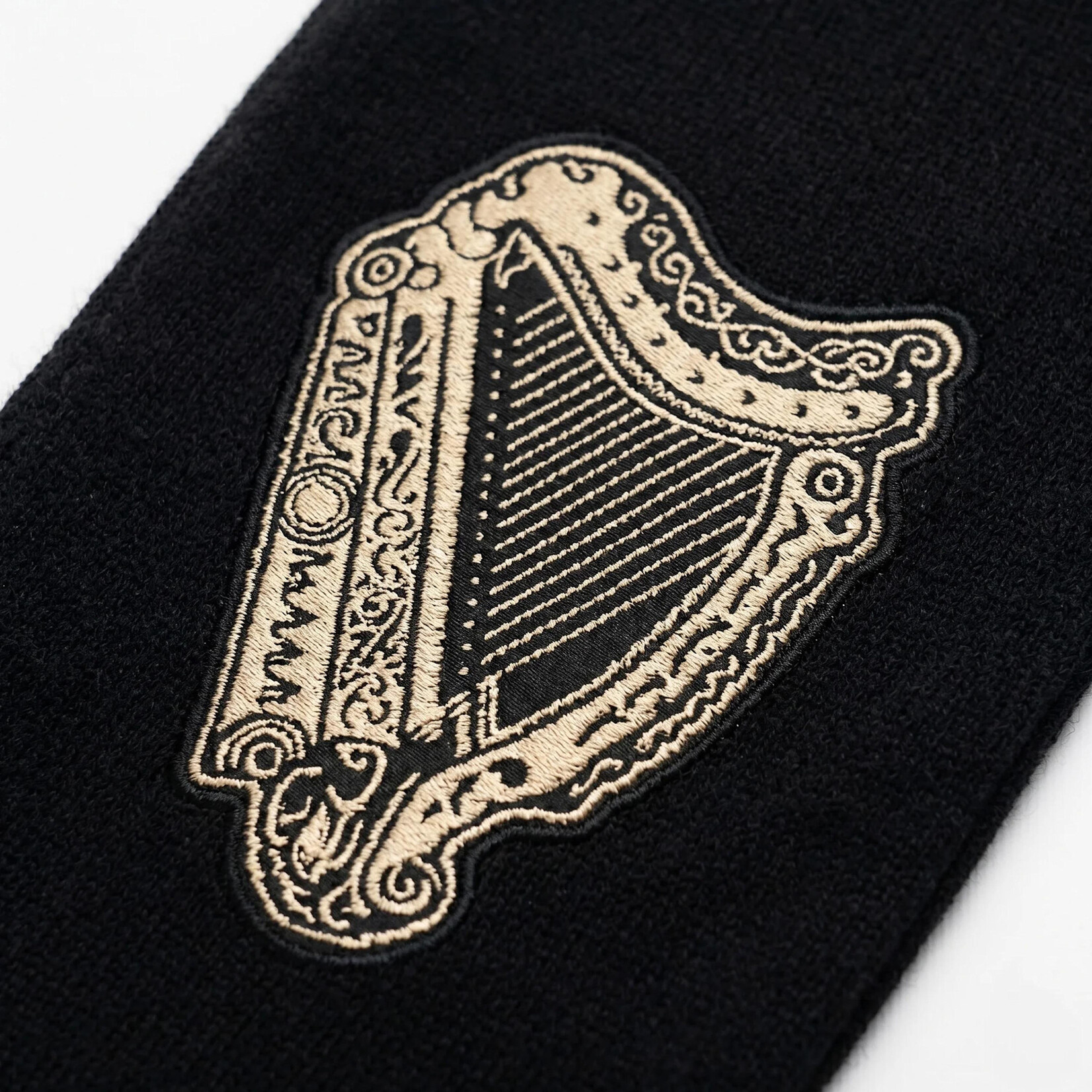ACCESSORIES GUINNESS BLK & GLD VINTAGE HARP SCARF