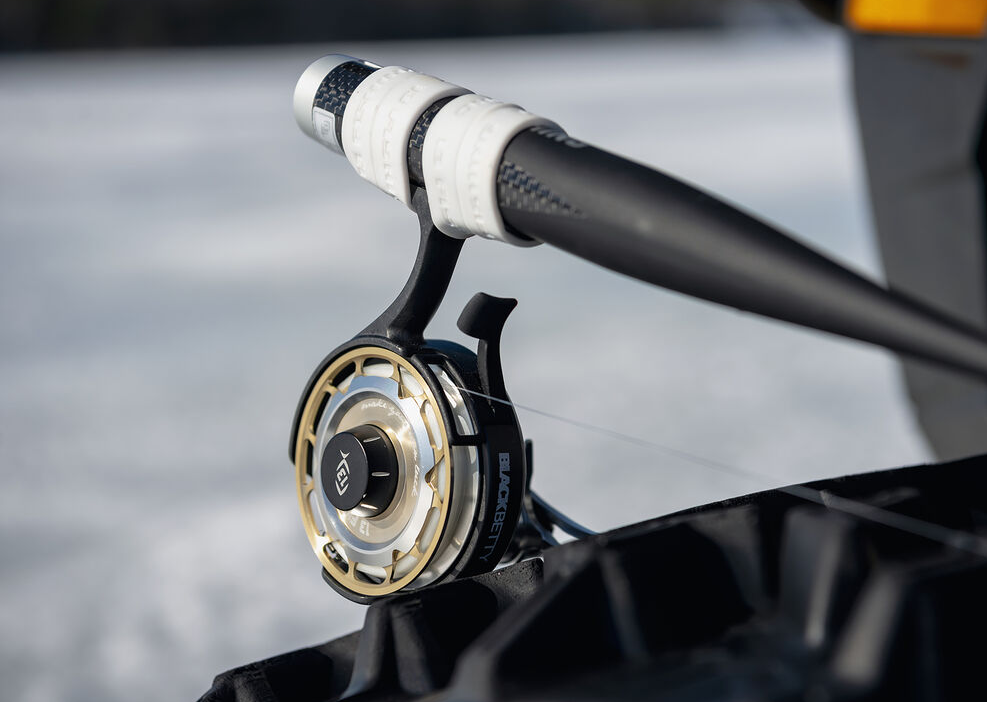 13 Fishing Black Betty FreeFall Carbon - Inline Ice Fishing Reel - 2.5:1 Gear Ratio - LH Retrieve