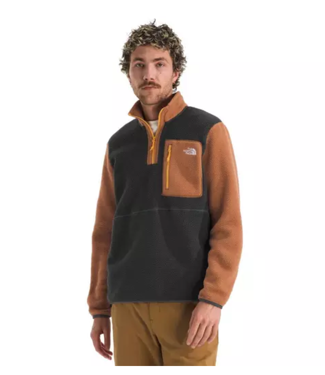 The North Face The North Face Men's Yumiori 1/4 Zip Fleece Sweater