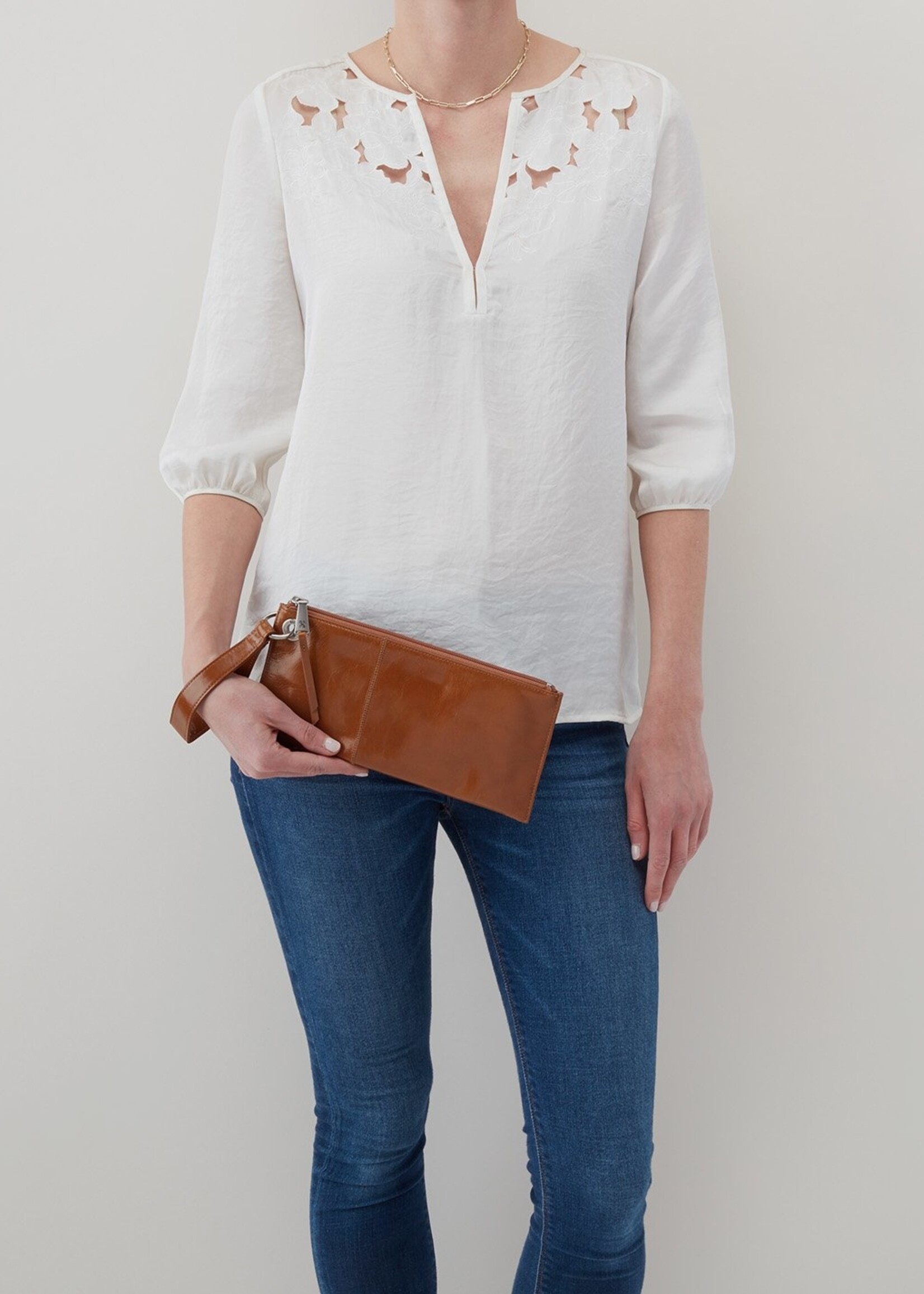 hobo Vida Wristlet - Truffle