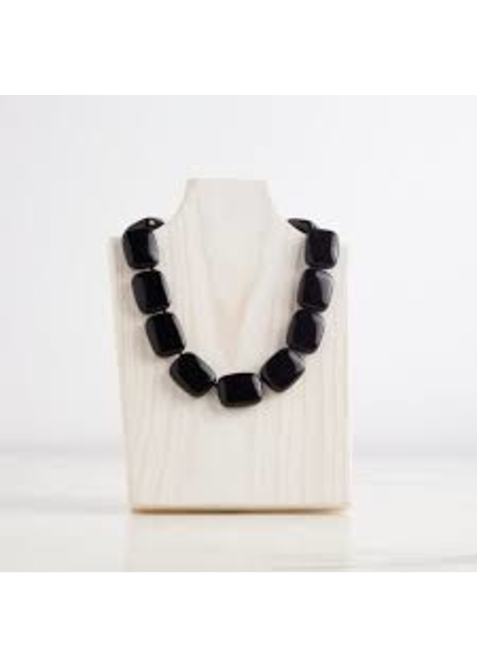 Hot Girls Pearls Chicklet Cooling Necklace Midnight