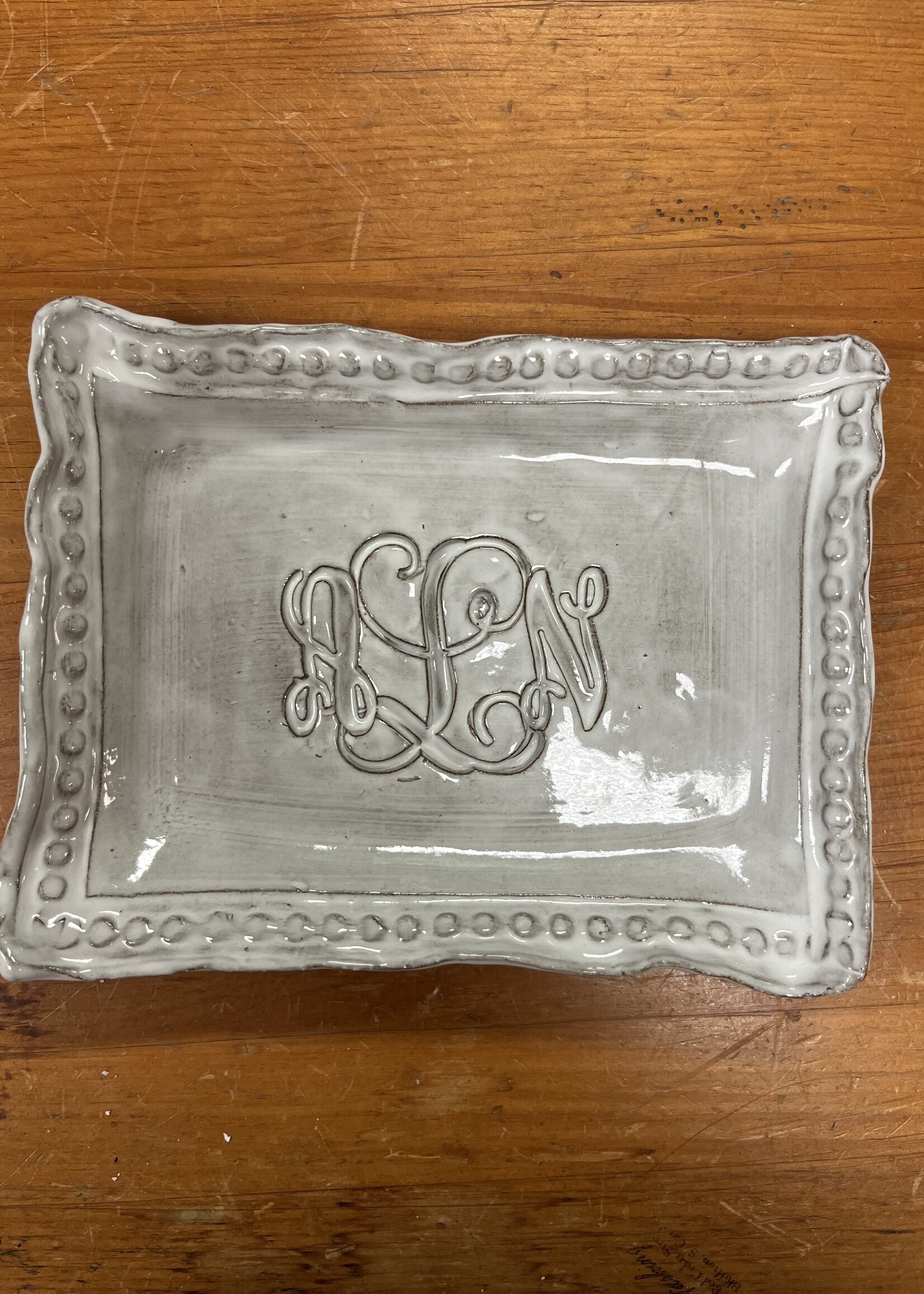 dixie pottery Savannah Monogrammed Tray 6x9