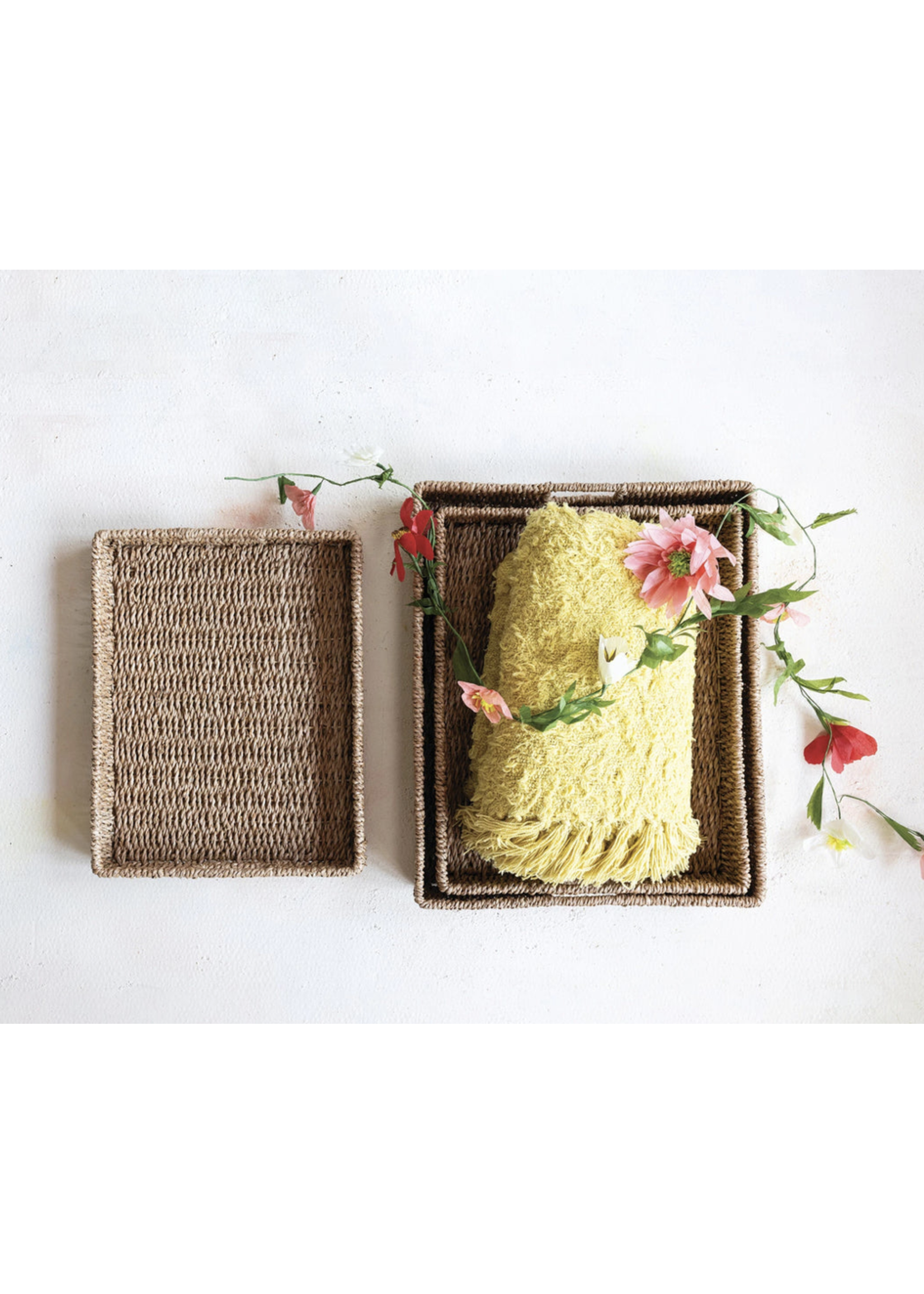 Creative Co-op 18" Bankuan Hand woven tray