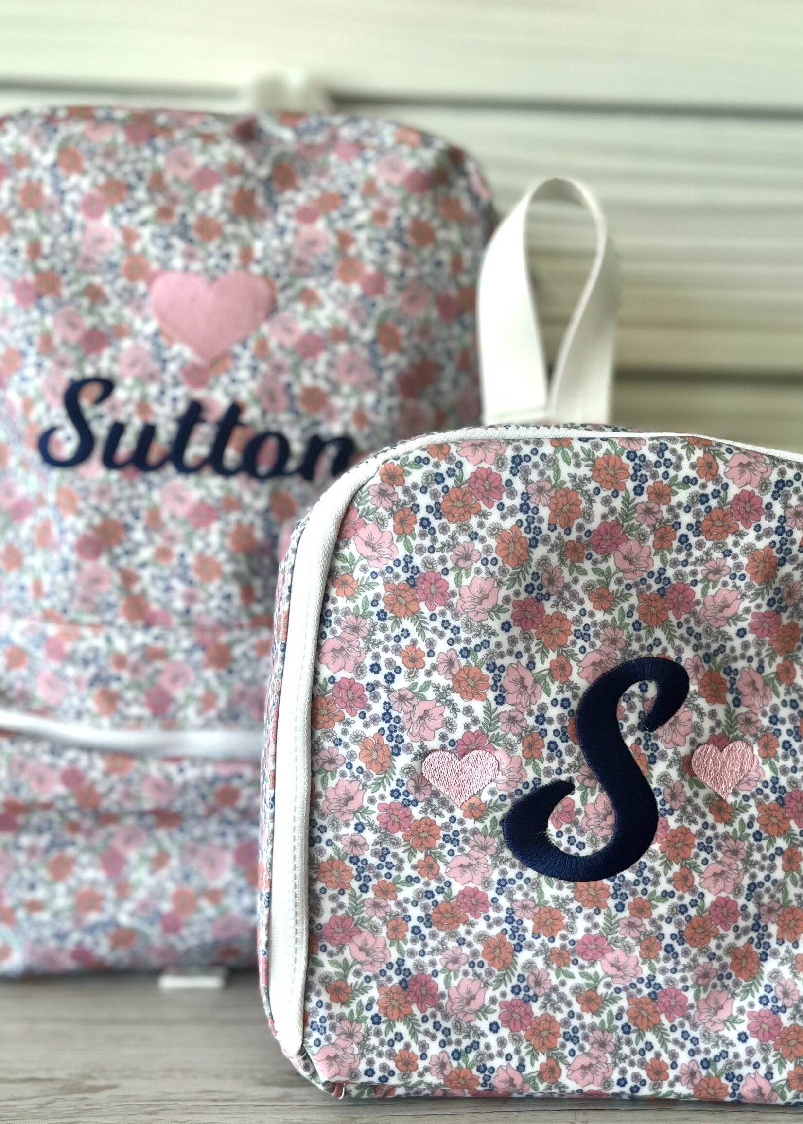 TRVL DESIGN Bring it Lunch - Garden Floral