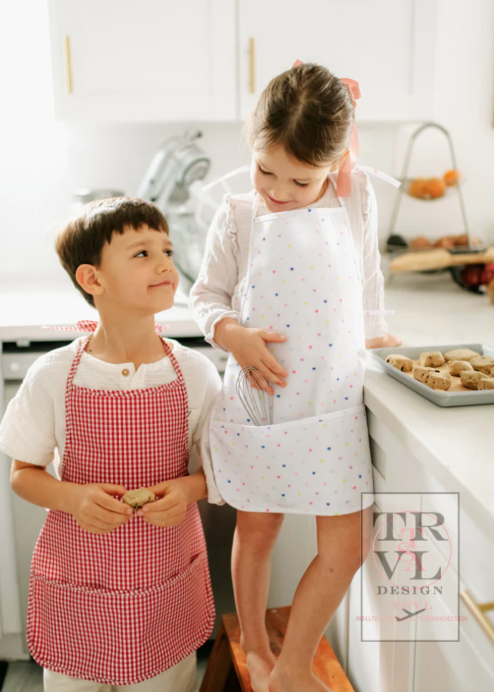 TRVL DESIGN Apron - Gingham Red
