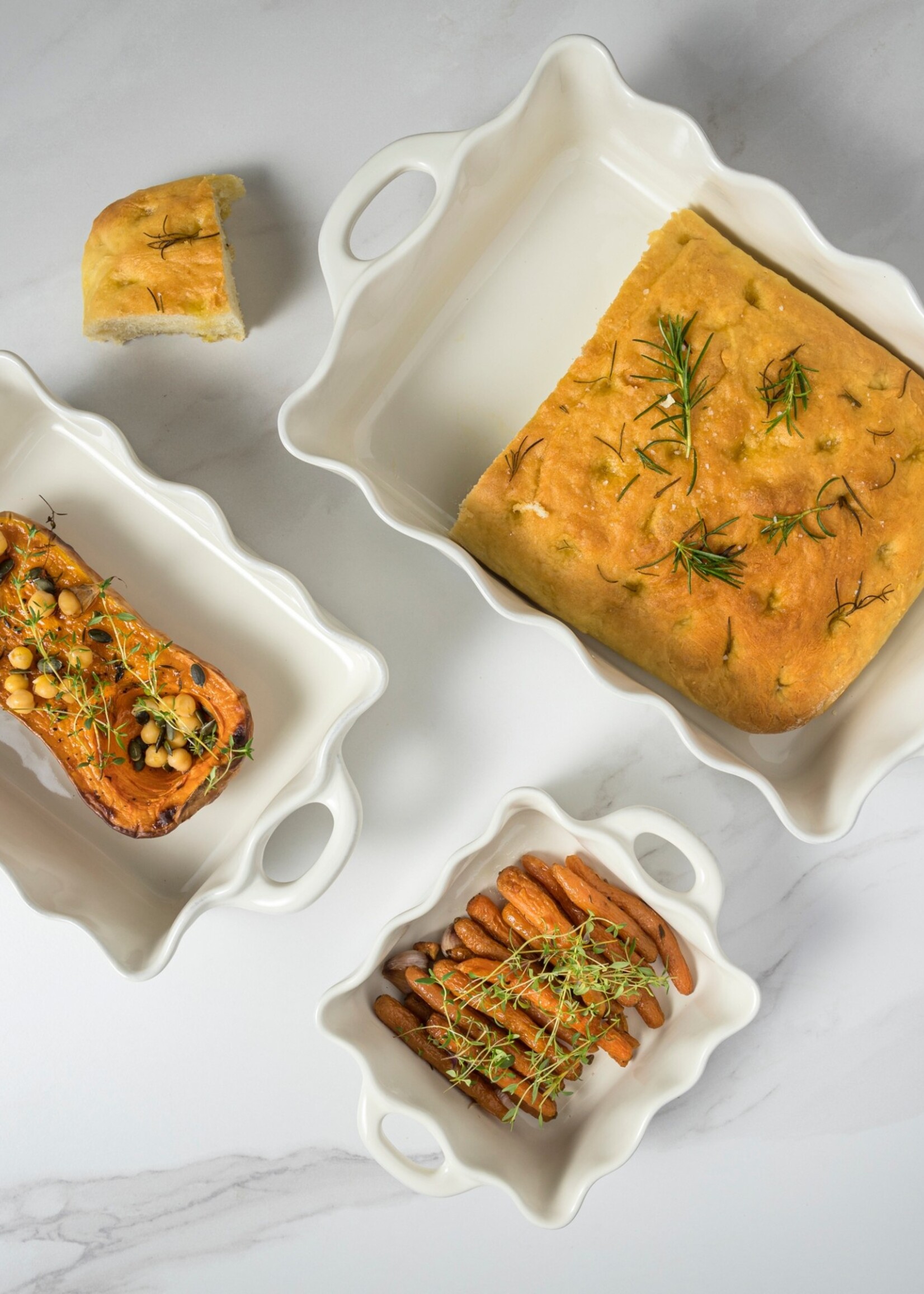 Casafina Cook & Host Square Ruffled Baker -White