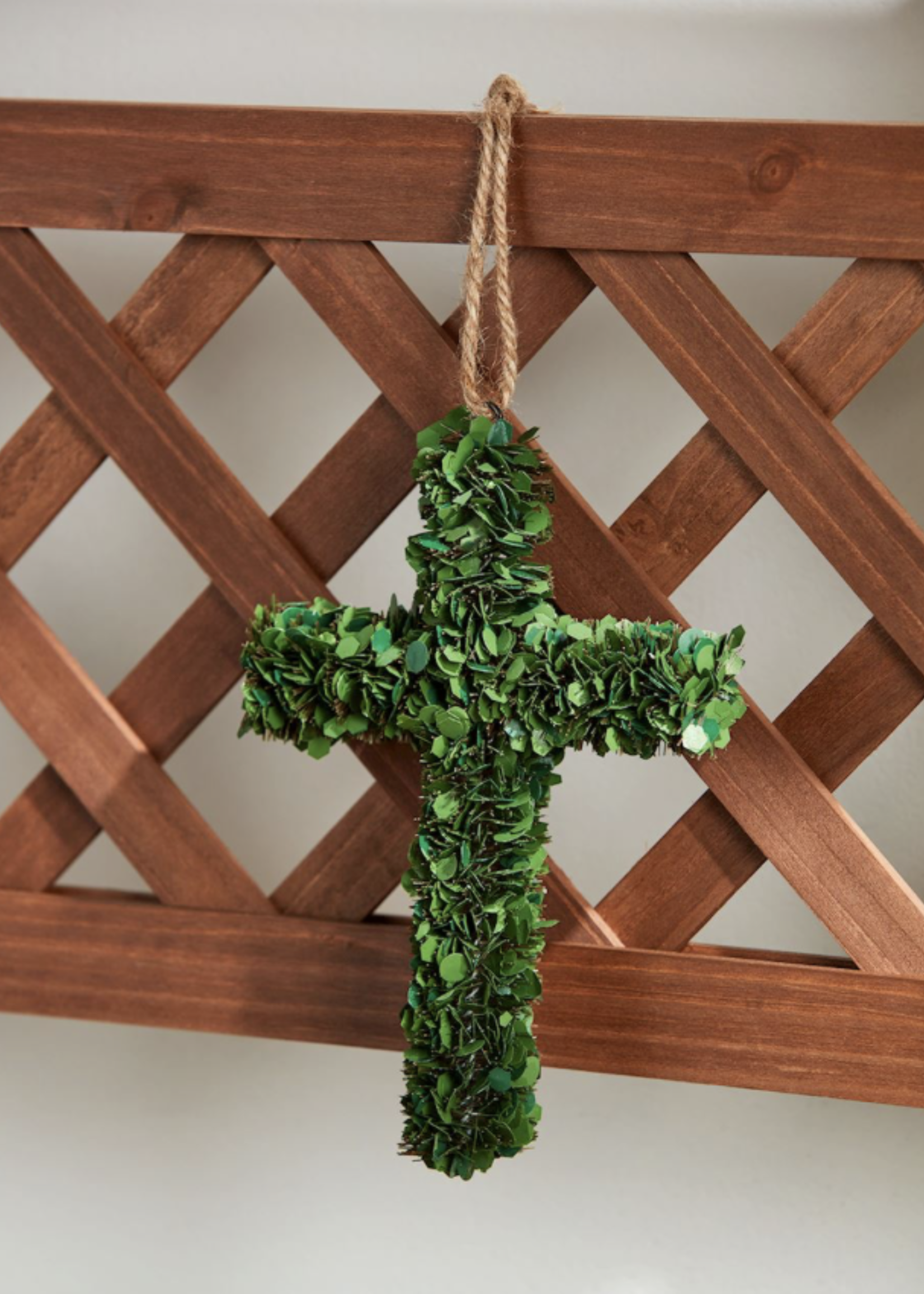 Mudpie Small Boxwood Cross