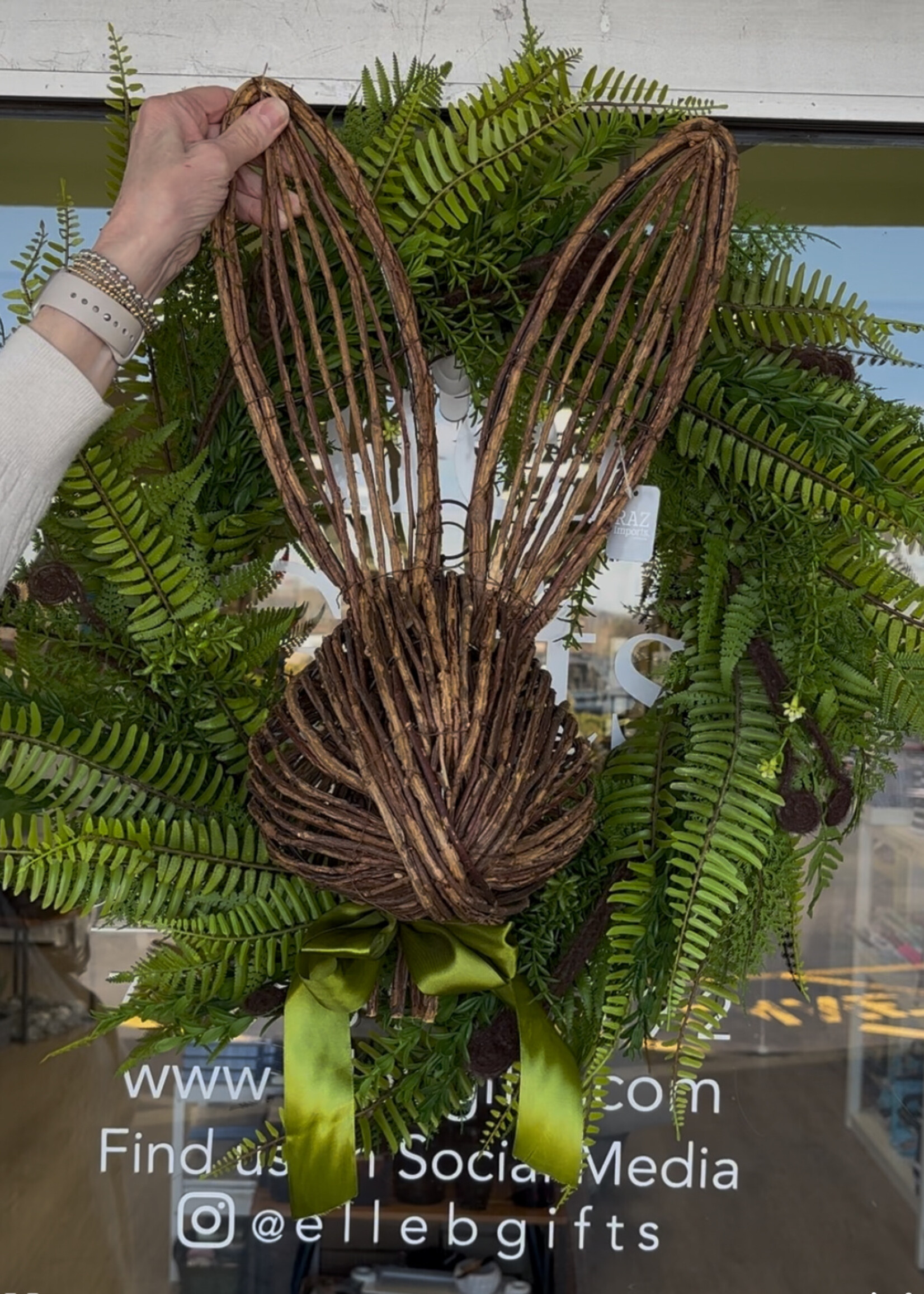 Raz Imports Open Vine Rabbit Head