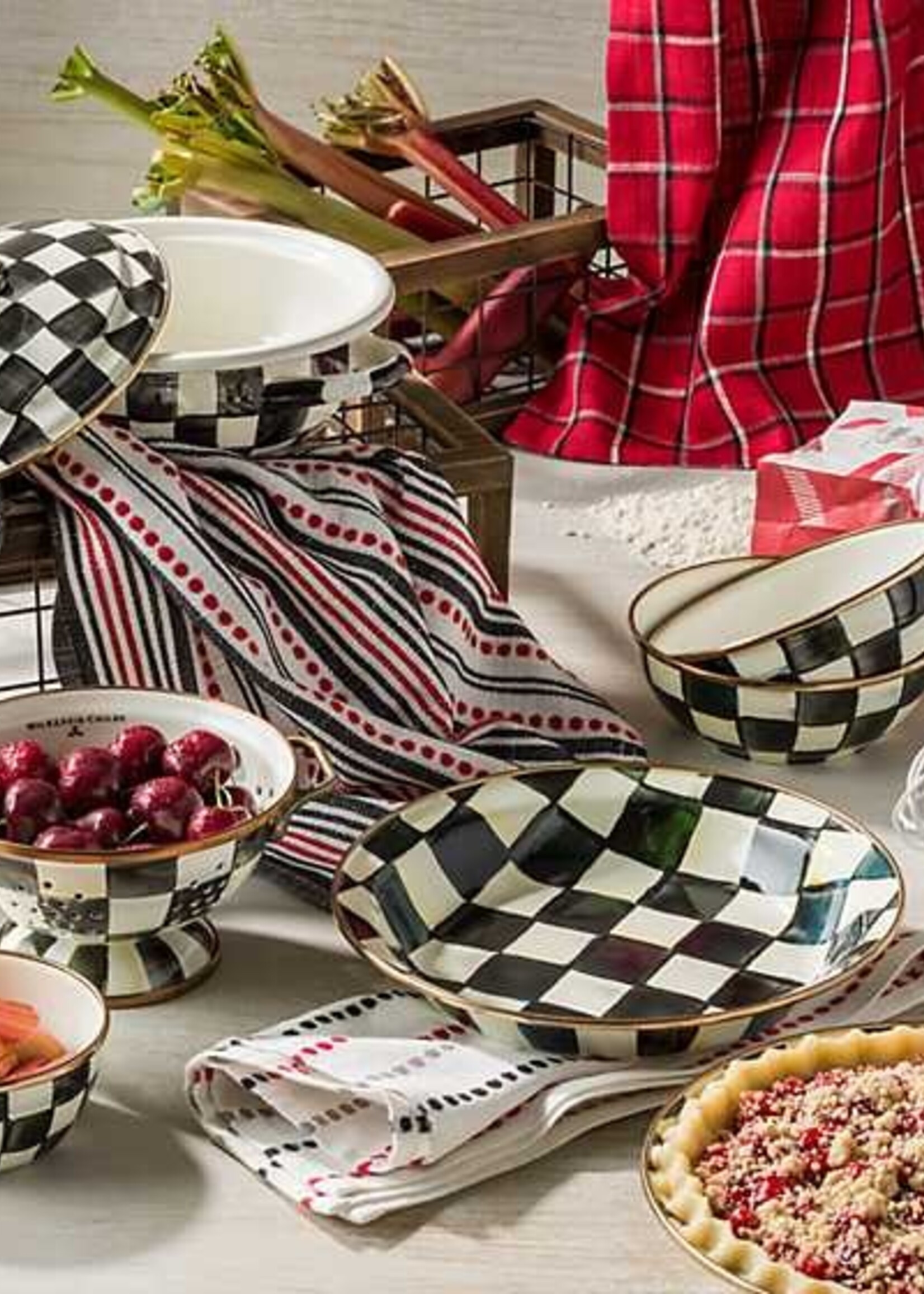 Mackenzie-Childs Courtly Check Pie Plate