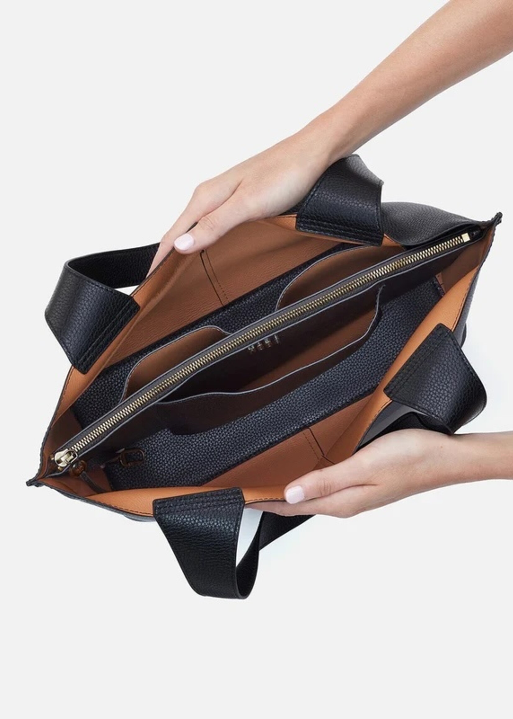 hobo Hobo Vida Tote - Black