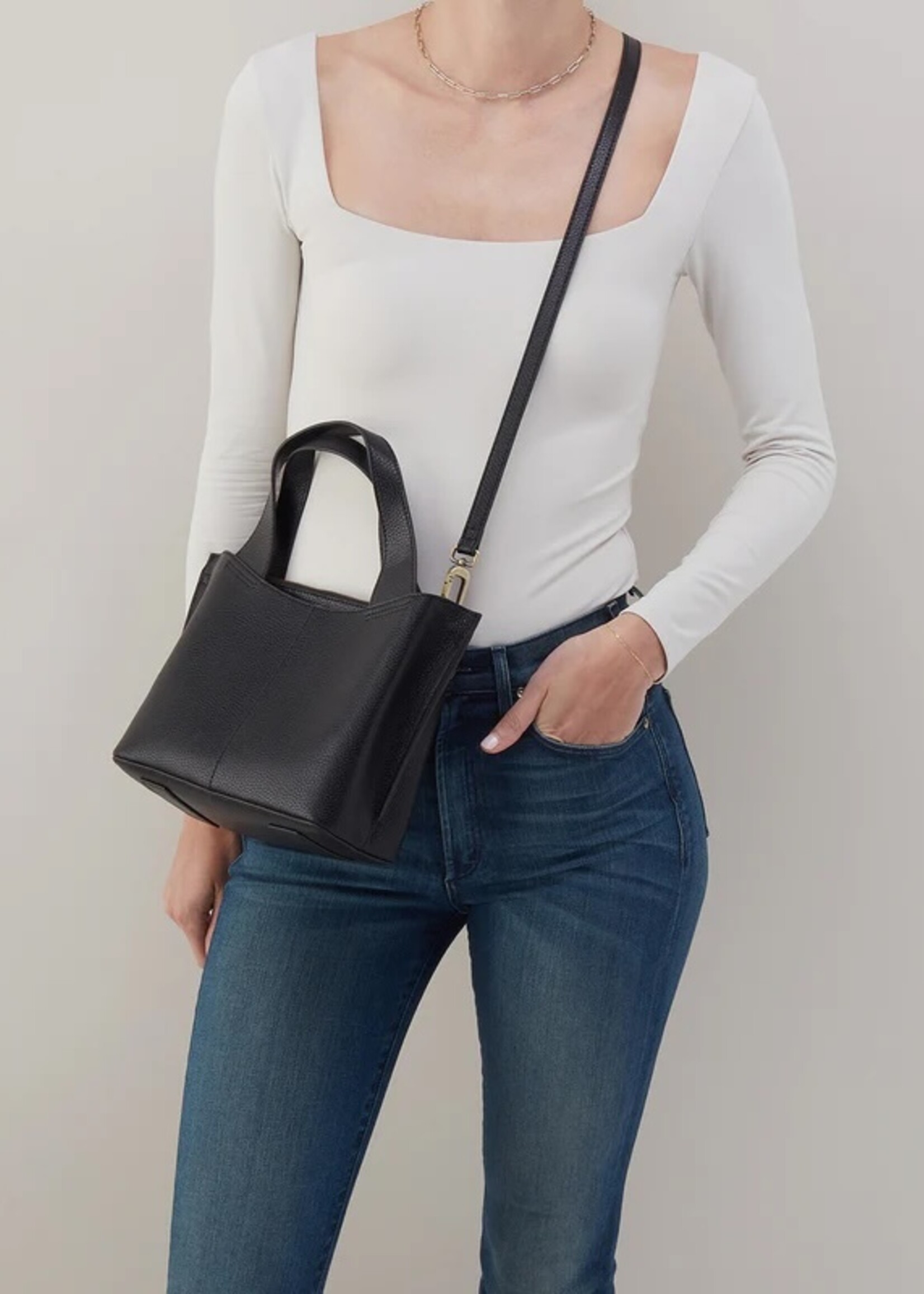 hobo Vida Small Tote - Black