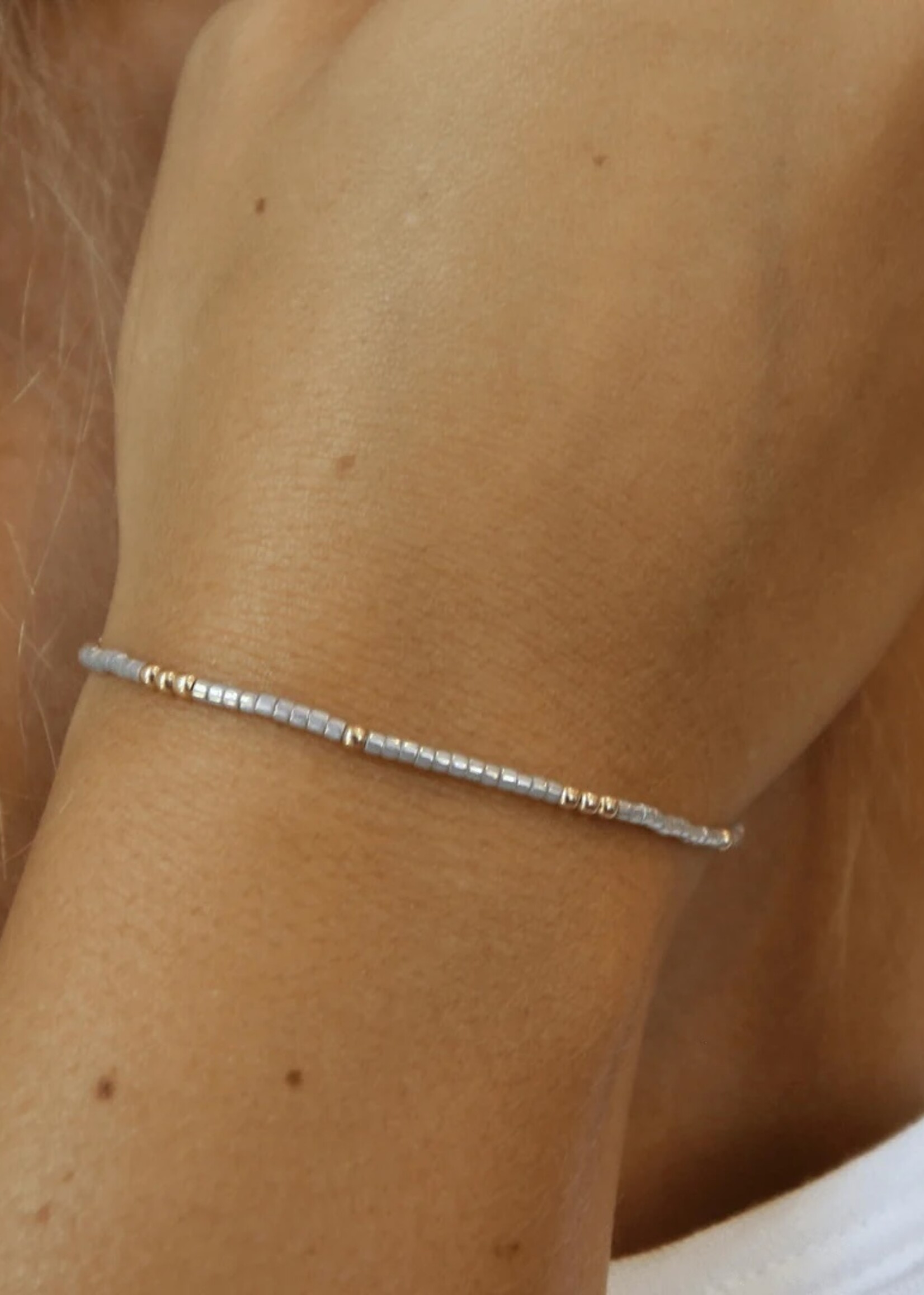 erin gray 2mm Newport Silver + GF Bracelet 7"