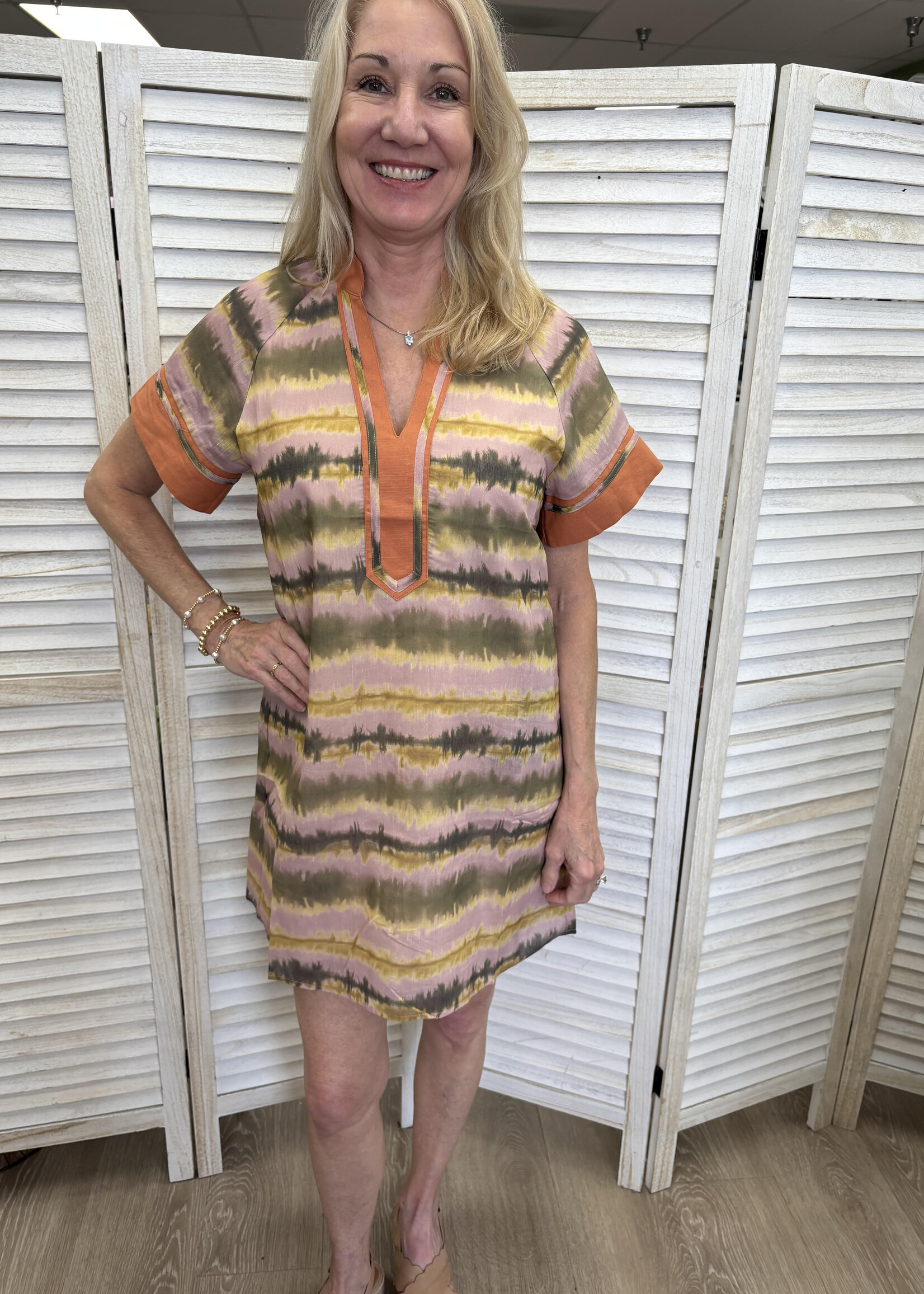 THML Short Sleeve V-Neck Abstract Dress