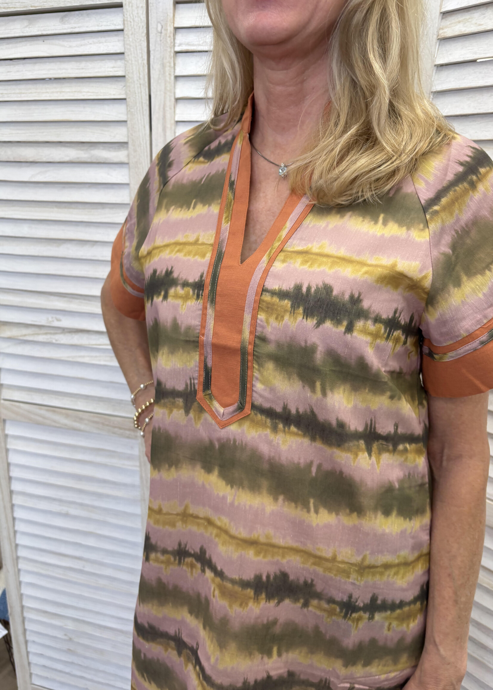 THML Short Sleeve V-Neck Abstract Dress